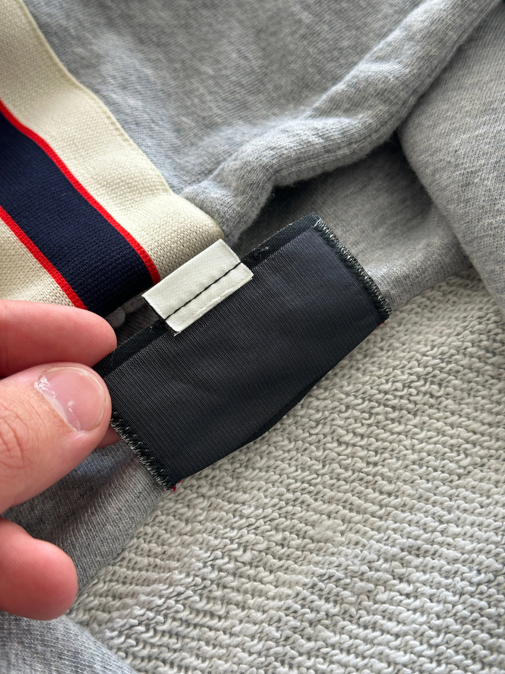 Gucci stripe logo Heavyweight Zip Up Hoodie (XL)