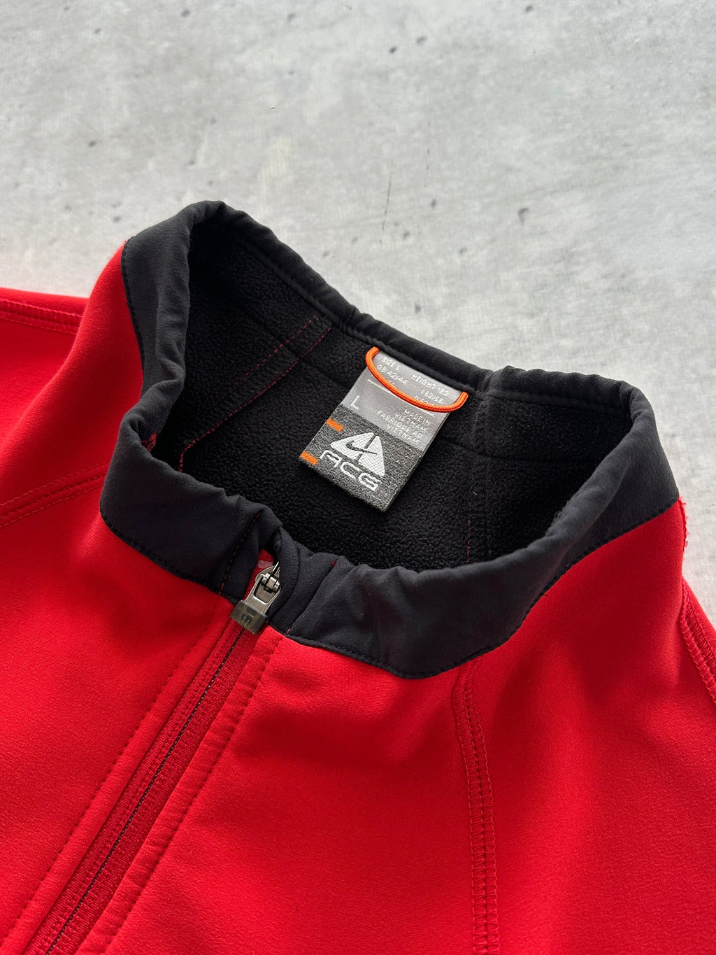 00's Nike ACG Zip Up Track Jacket (L)