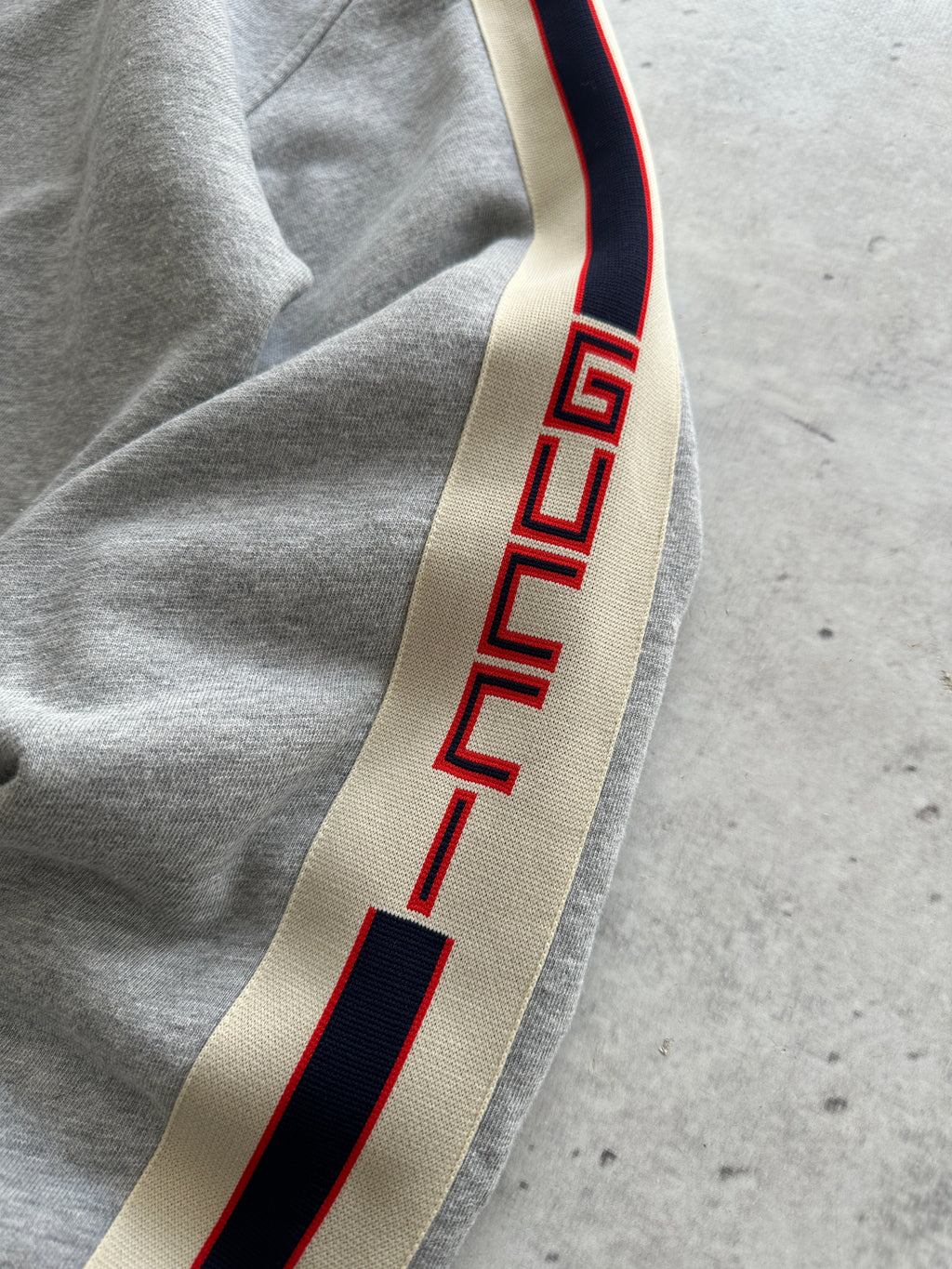 Gucci stripe logo Heavyweight Zip Up Hoodie (XL)