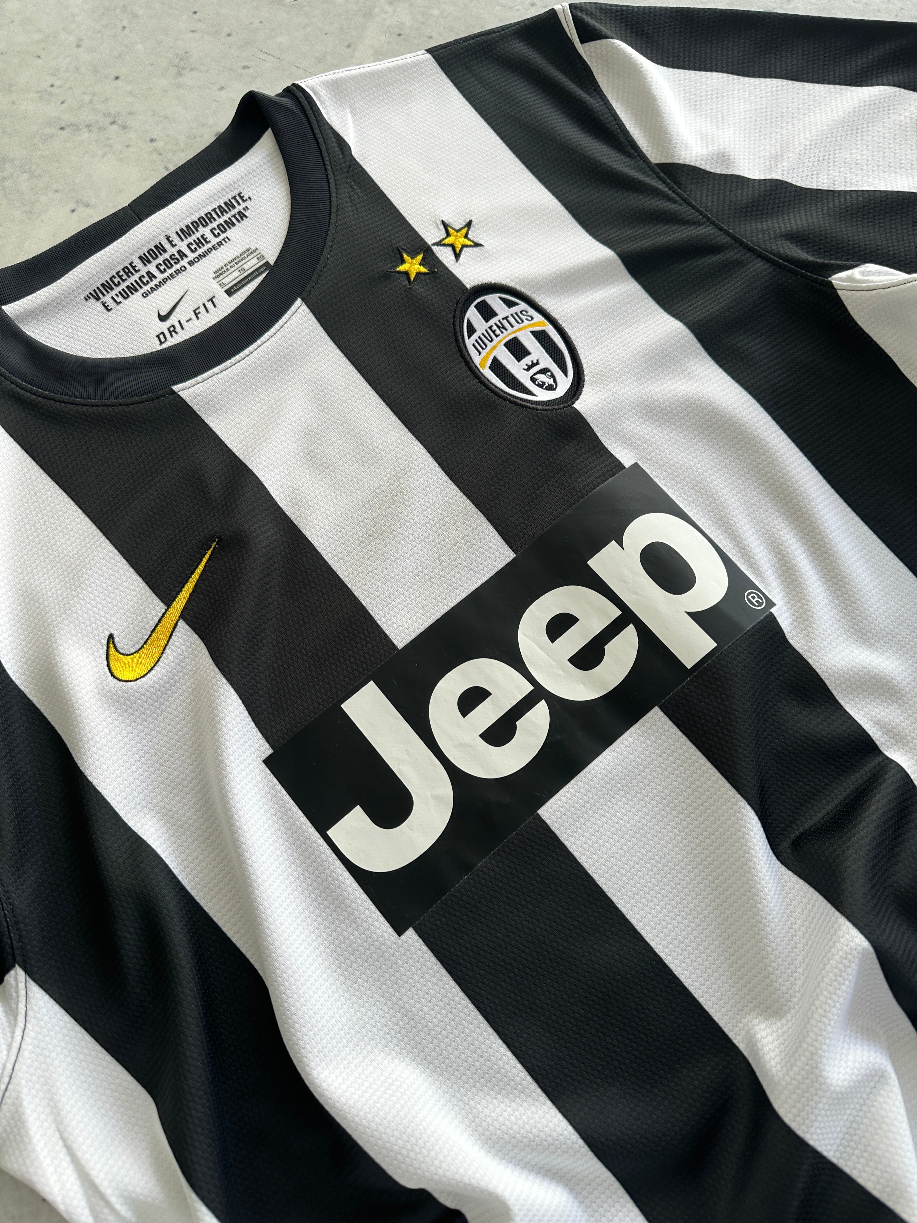 2012/13 Juventus Nike 'Ferrari 10' Shirt (XL)