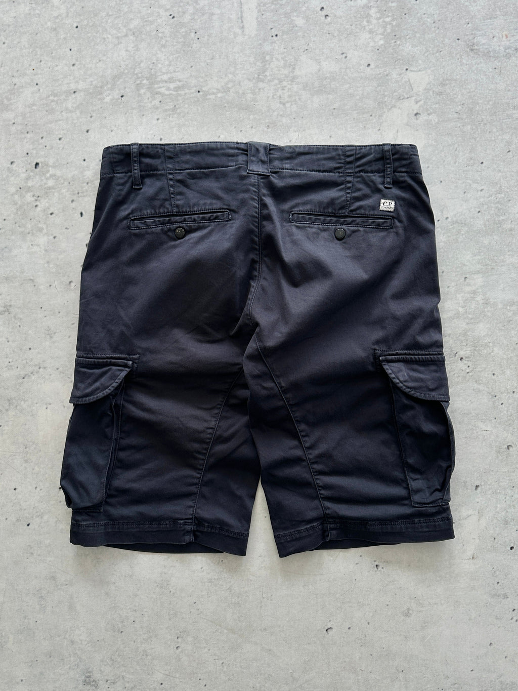CP Company lens Cargo Shorts (W32)