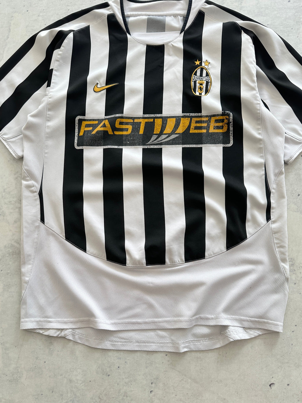 2003/04 Juventus Nike Home Shirt (L)