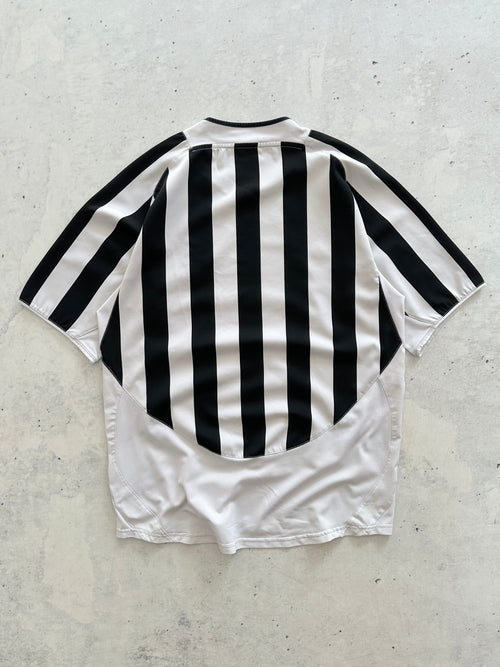 2003/04 Juventus Nike Home Shirt (L)