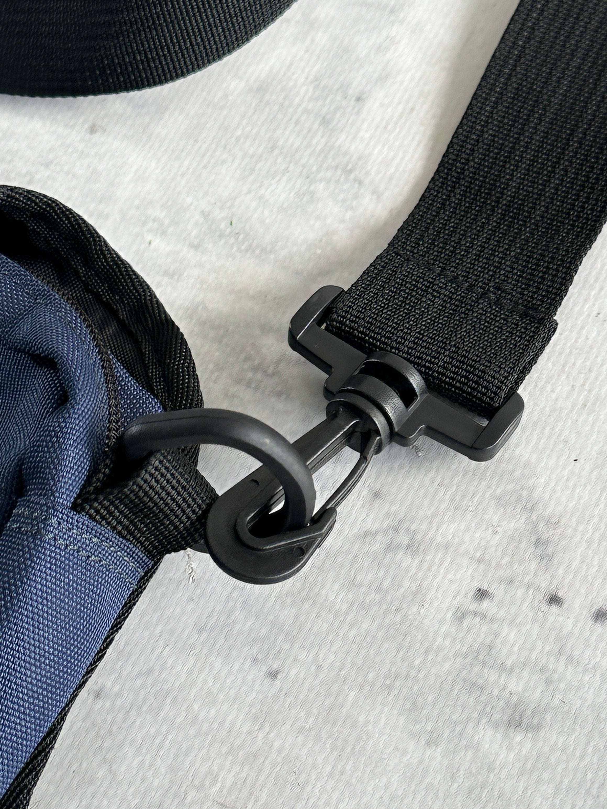 Nike Swoosh Pouch / Crossbody Bag (One Size)