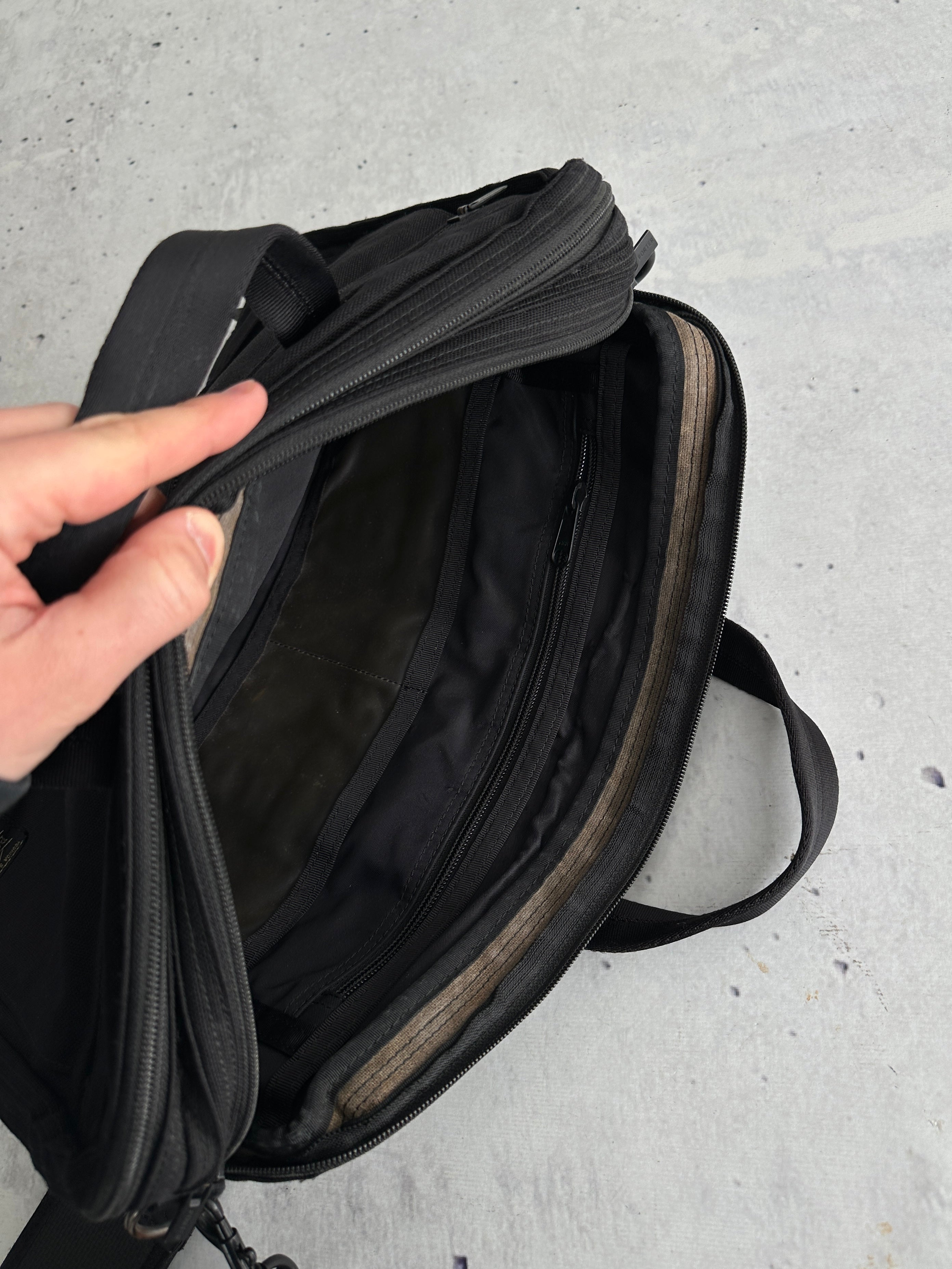Porter Yoshida & Co. 2 Way Laptop / Crossbody Bag (One Size)