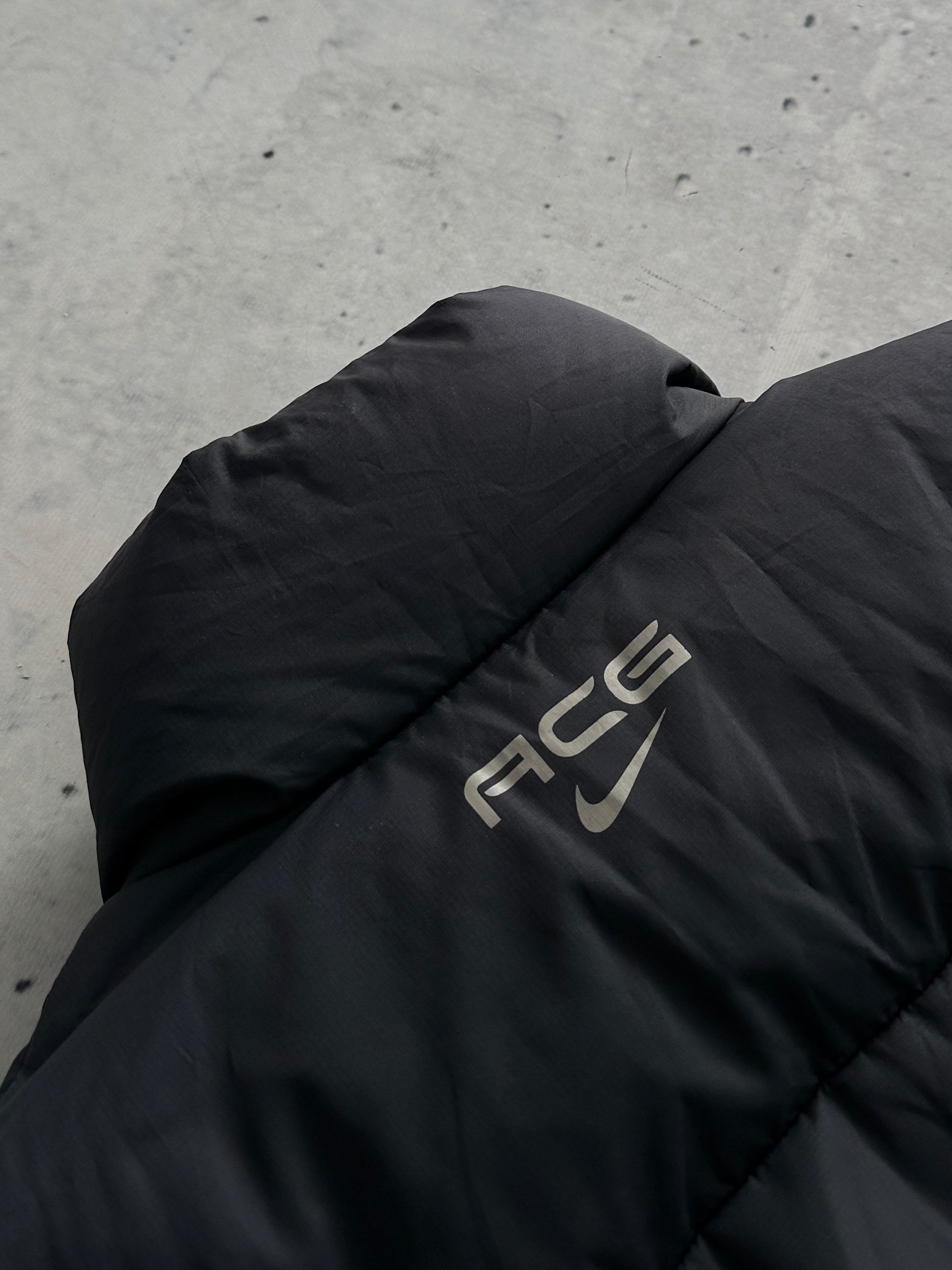 Nike ACG Down Fill Zip Up Jacket (L)