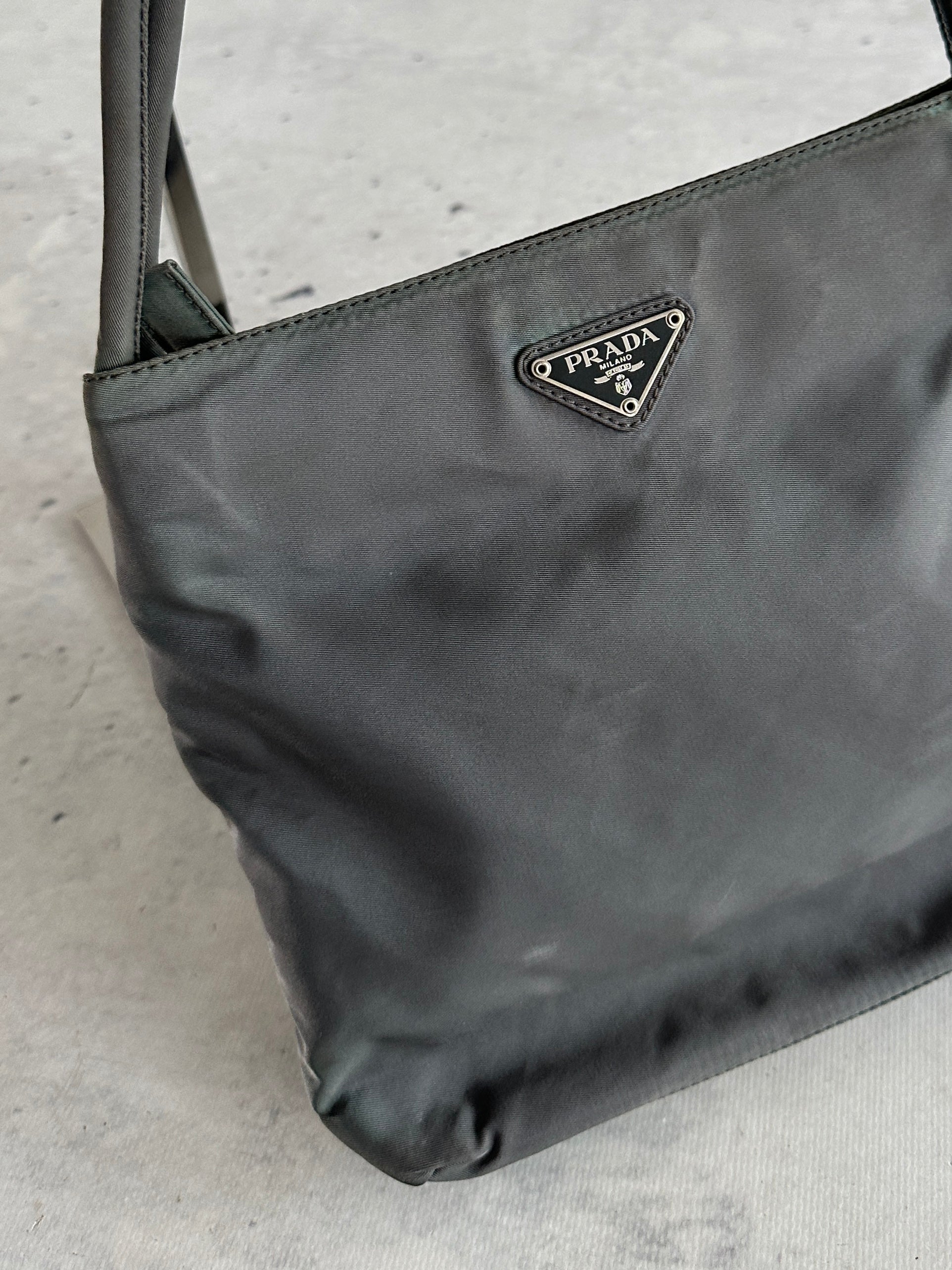 Vintage Prada Nylon Tote / Shoulder Bag (One Size)