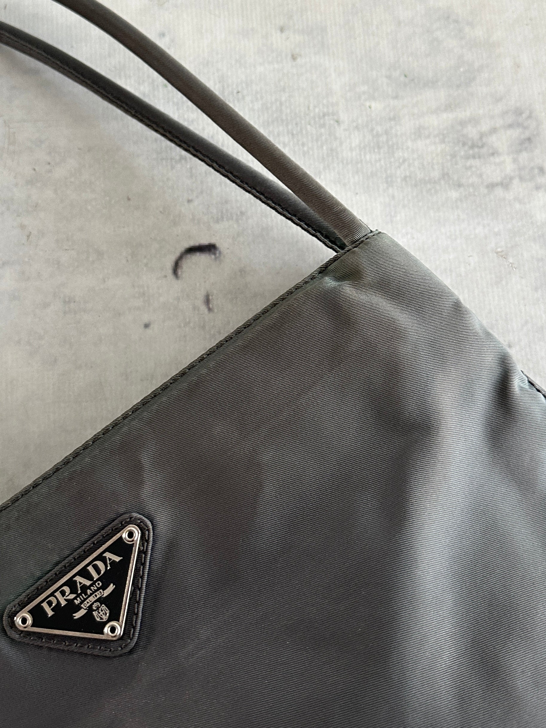 Vintage Prada Nylon Tote / Shoulder Bag (One Size)