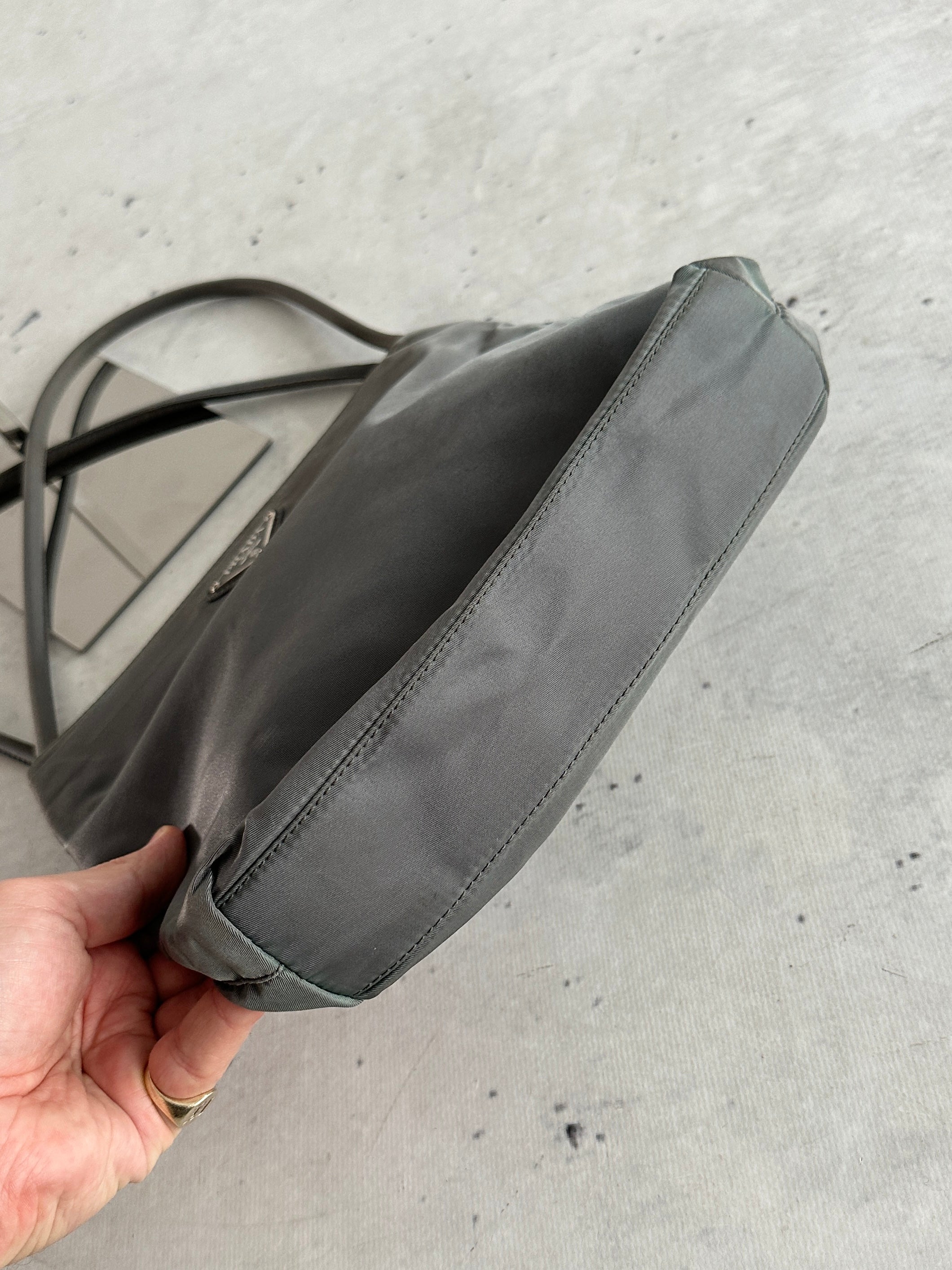 Vintage Prada Nylon Tote / Shoulder Bag (One Size)