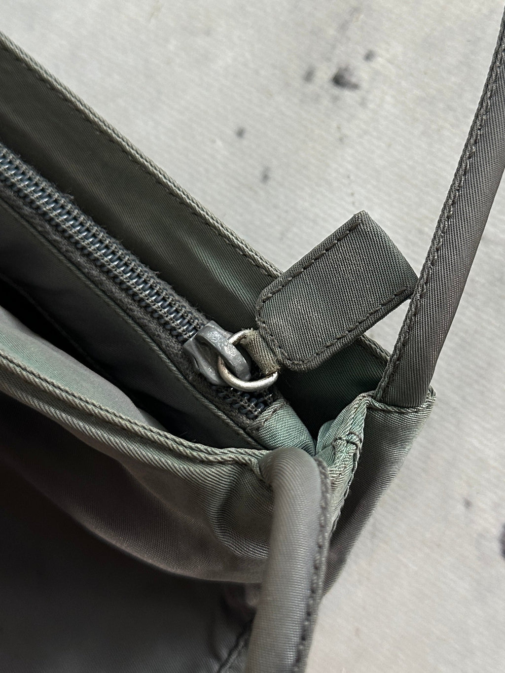 Vintage Prada Nylon Tote / Shoulder Bag (One Size)