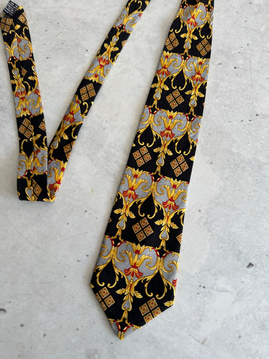 V2 by Versace Patterned Silk Tie (One Size)
