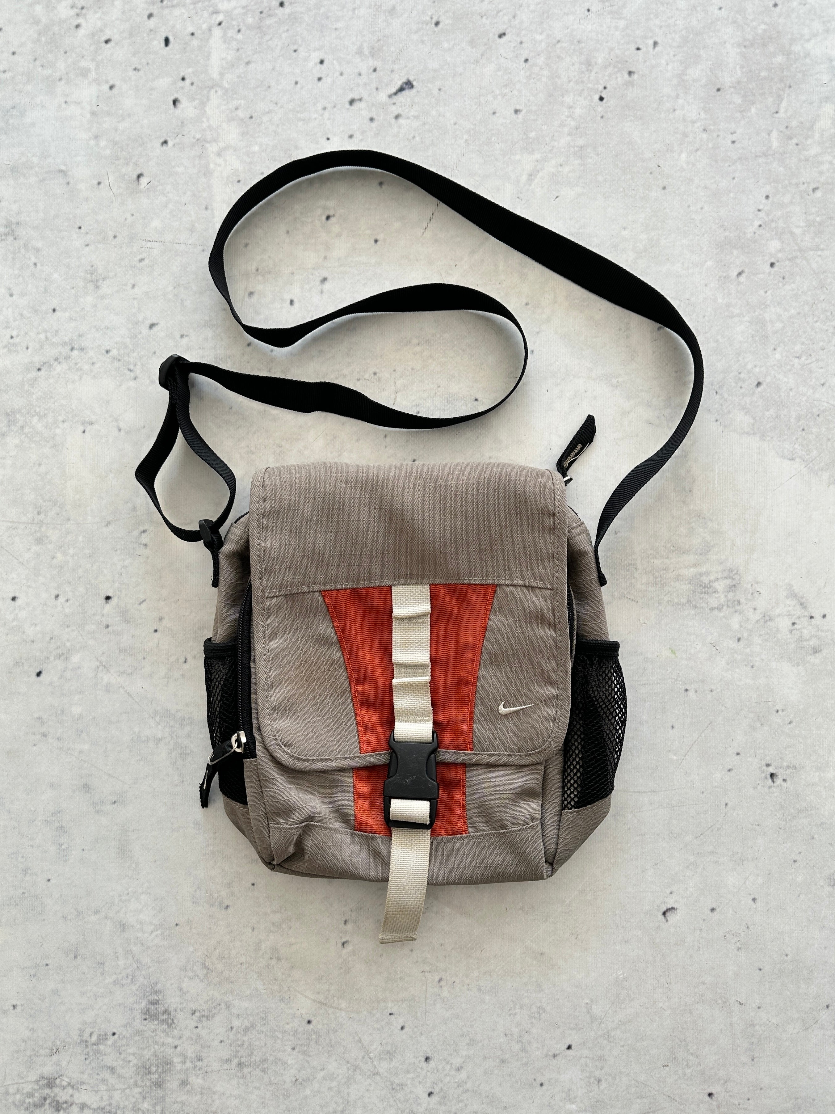 90's Nike Swoosh Ripstop Shoulder / Crossbody Bag (One Size)