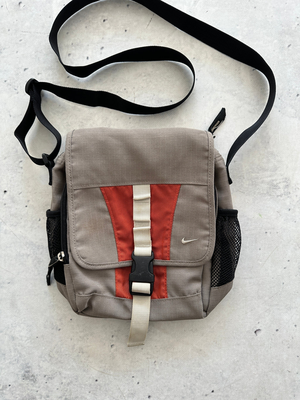 90's Nike Swoosh Ripstop Shoulder / Crossbody Bag (One Size)