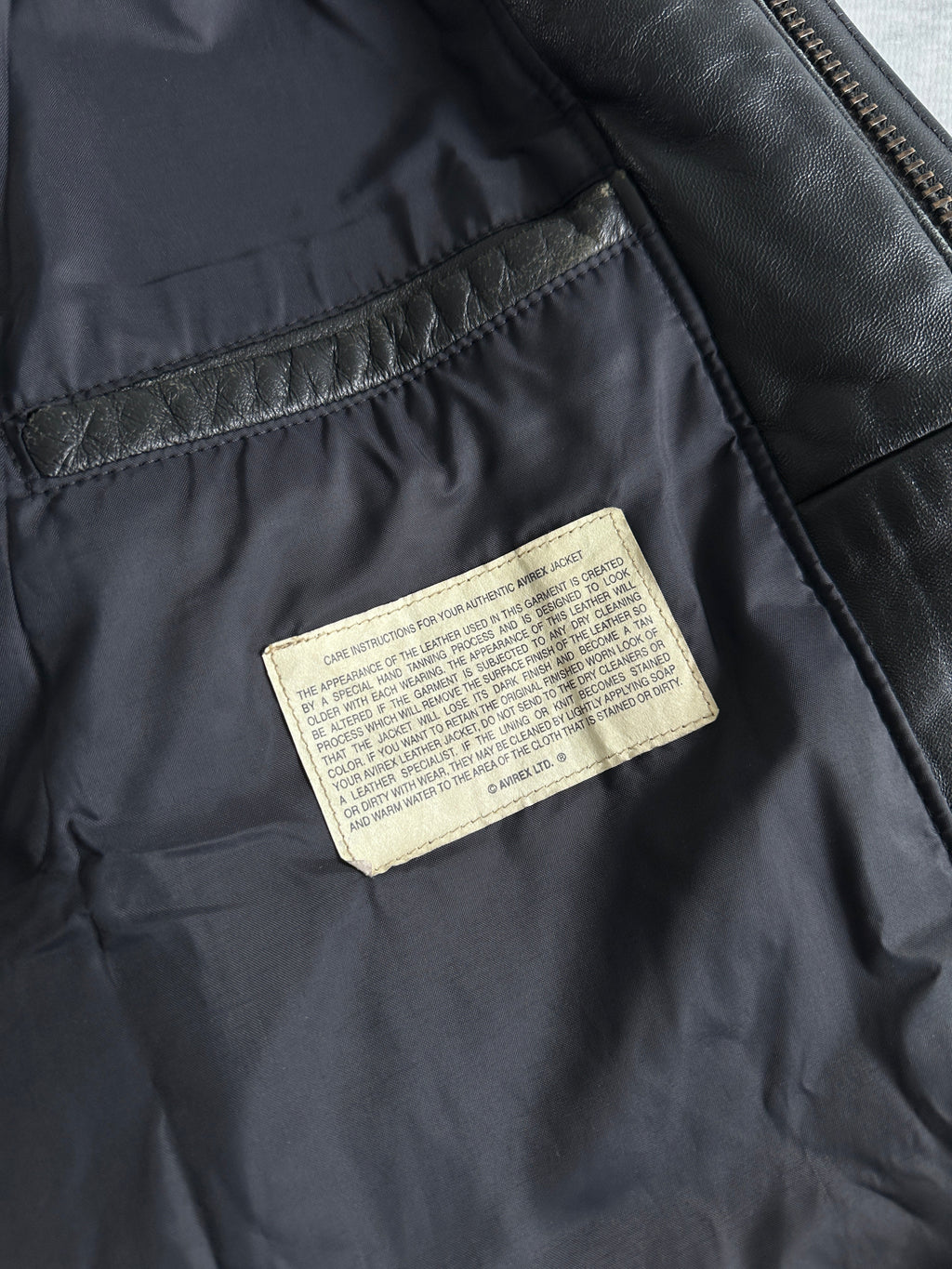 Vintage Avirex A-2 Cobras Zip Up Leather Jacket (L)
