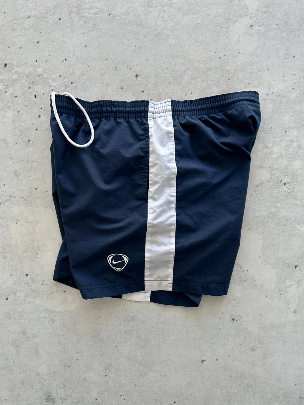 Nike T90 embroidered Shorts (L)