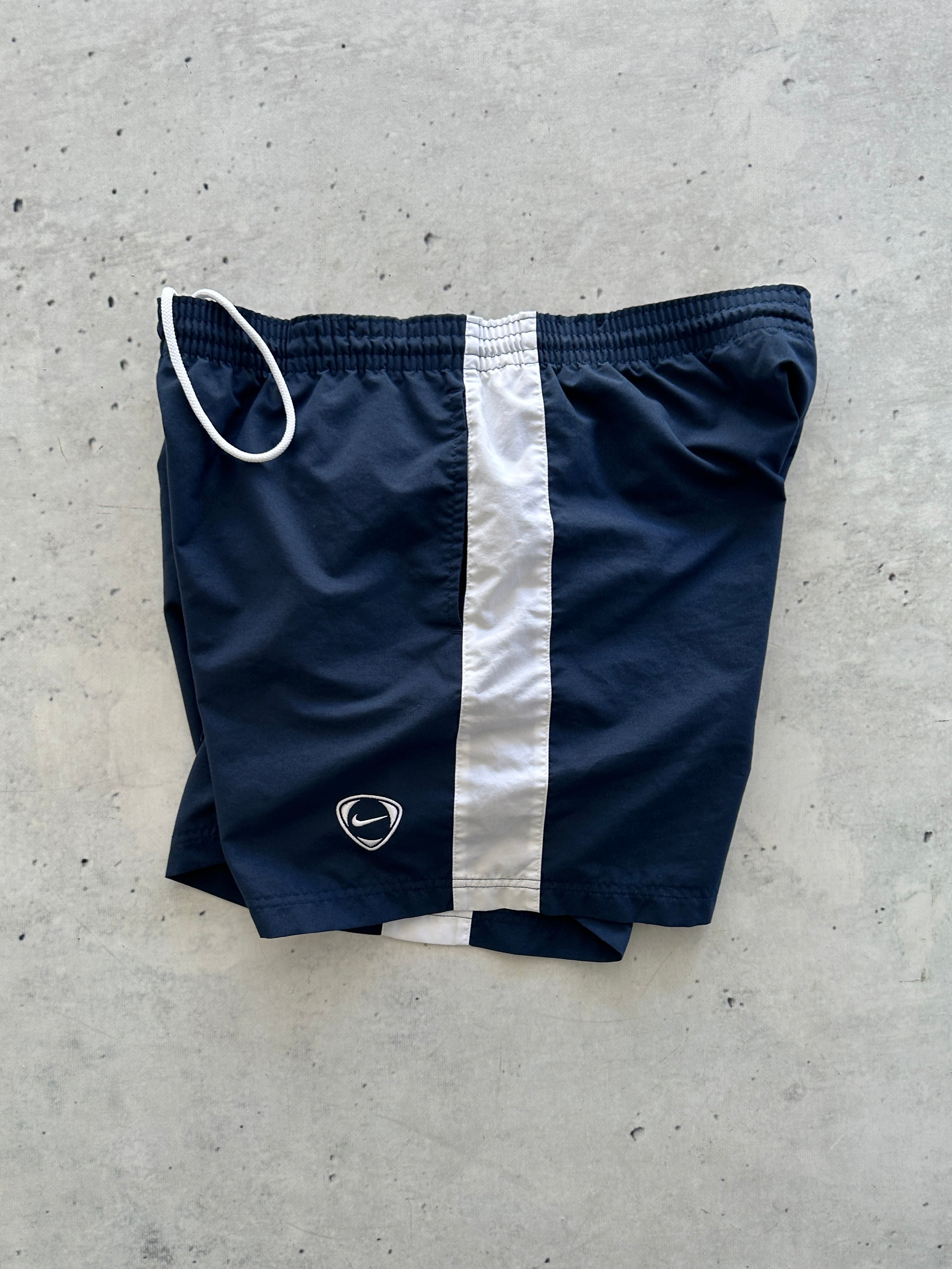 Nike T90 embroidered Shorts (L)