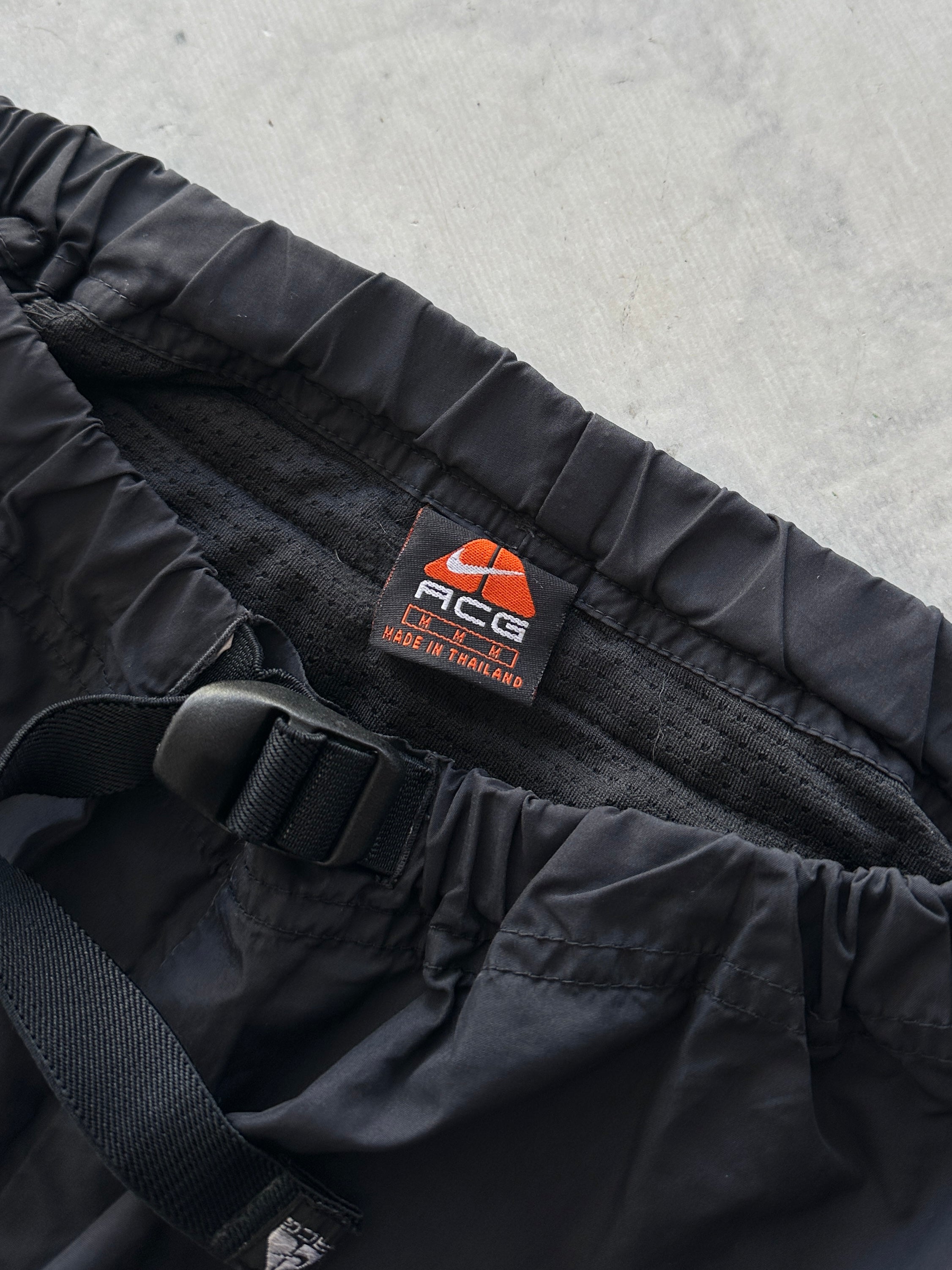 90's Nike ACG Embroidered Swoosh Pants (S)