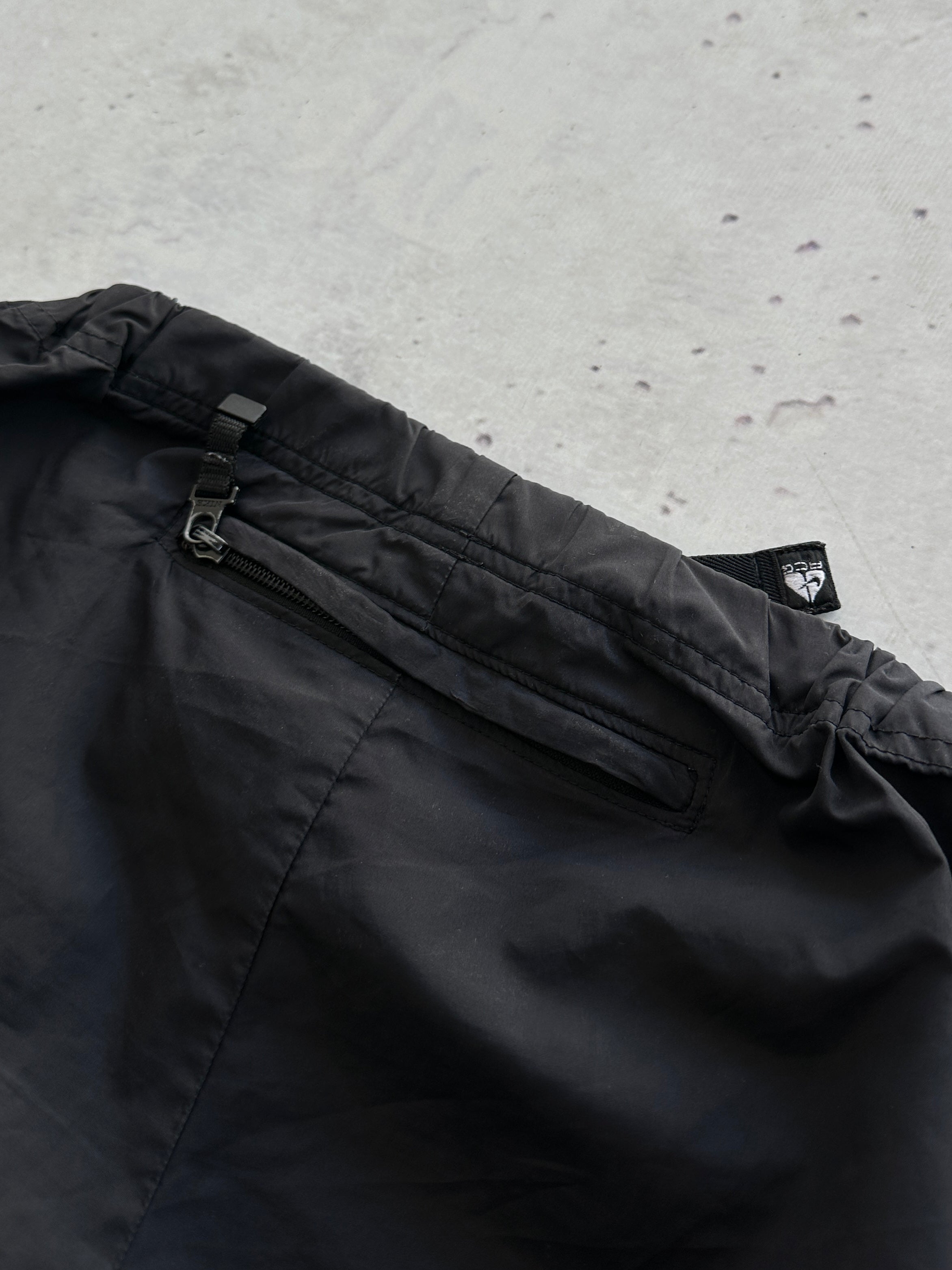 90's Nike ACG Embroidered Swoosh Pants (S)