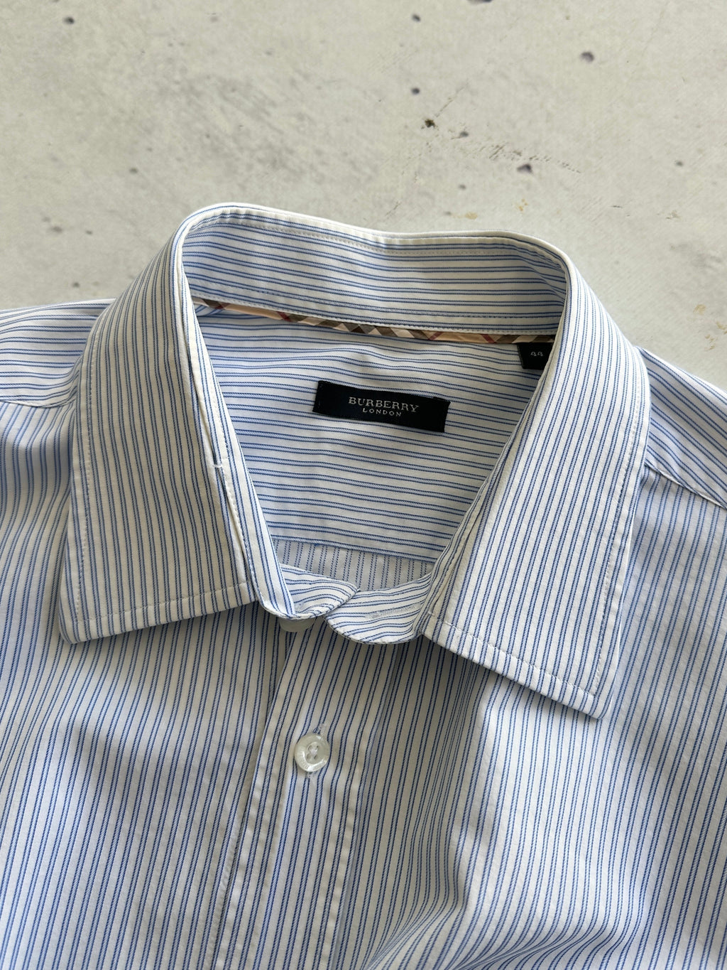 00's Burberry Vertical Stripe Long Sleeve Shirt (XL)