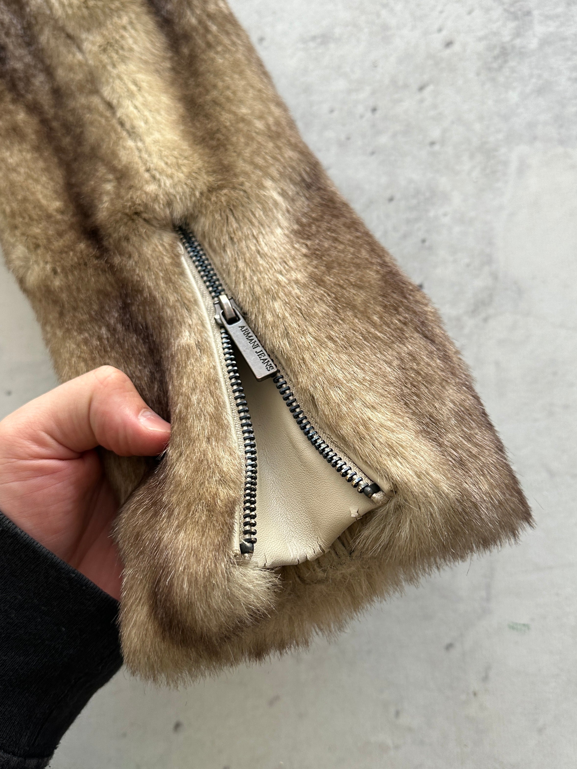 00's Armani Jeans Y2K Faux Fur Zip Up Jacket (Women's XS)