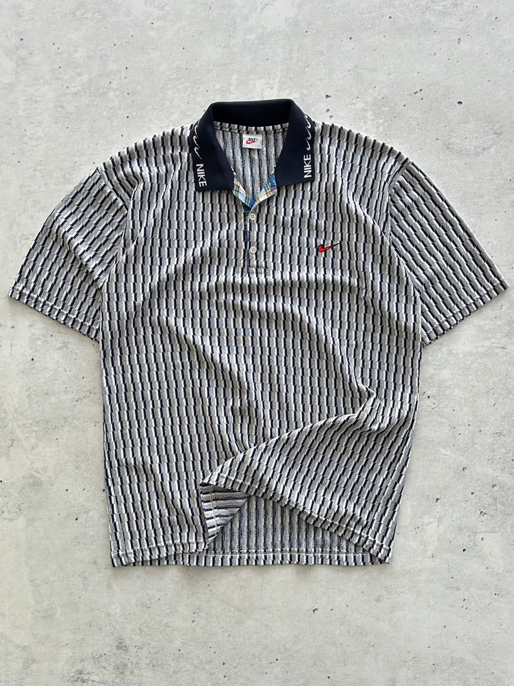 90's Nike Embroidered Swoosh Textured Polo Shirt (L)