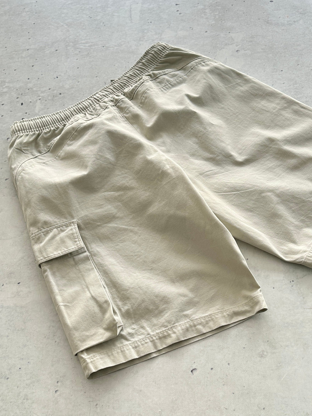 00's Nike Embroidered Swoosh heavyweight Baggy Shorts (M)