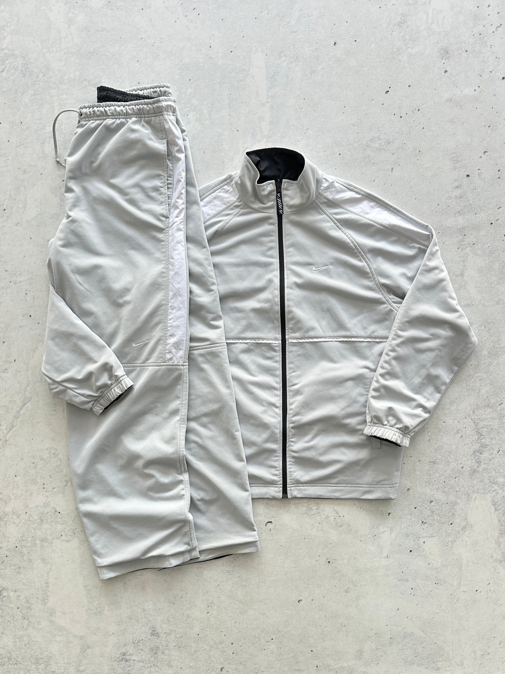 00's Nike Swoosh Reversible Full Tracksuit (M/L)