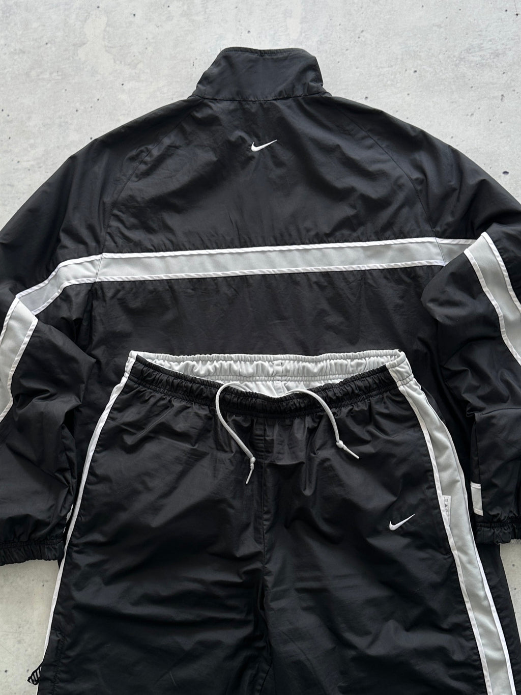 00's Nike Swoosh Reversible Full Tracksuit (M/L)