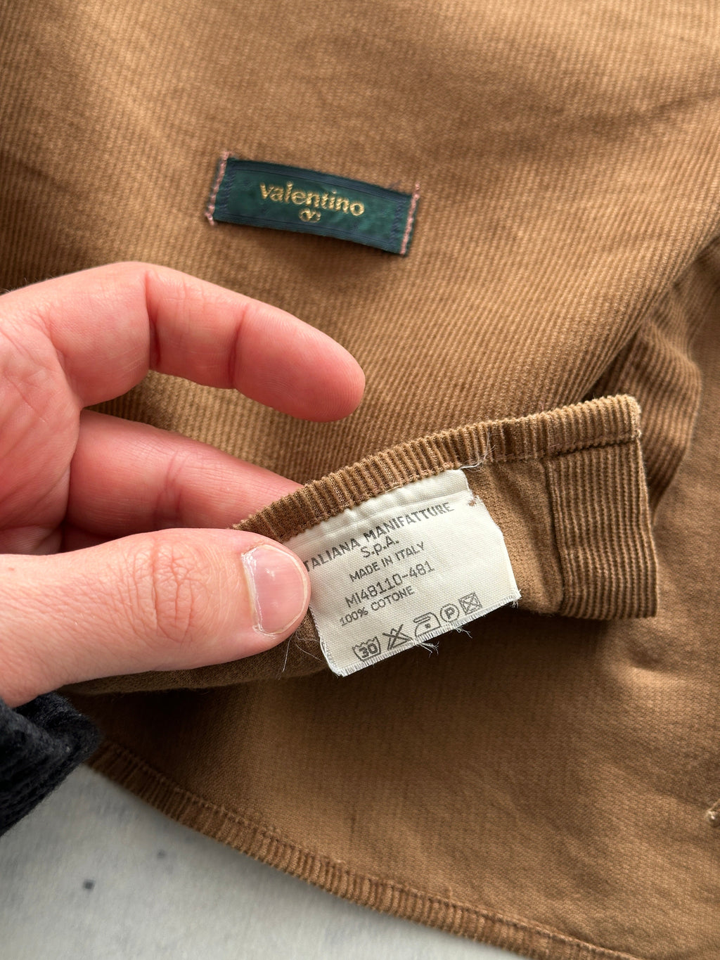90's Valentino Jeans Corduroy Long Sleeve Shirt (L)