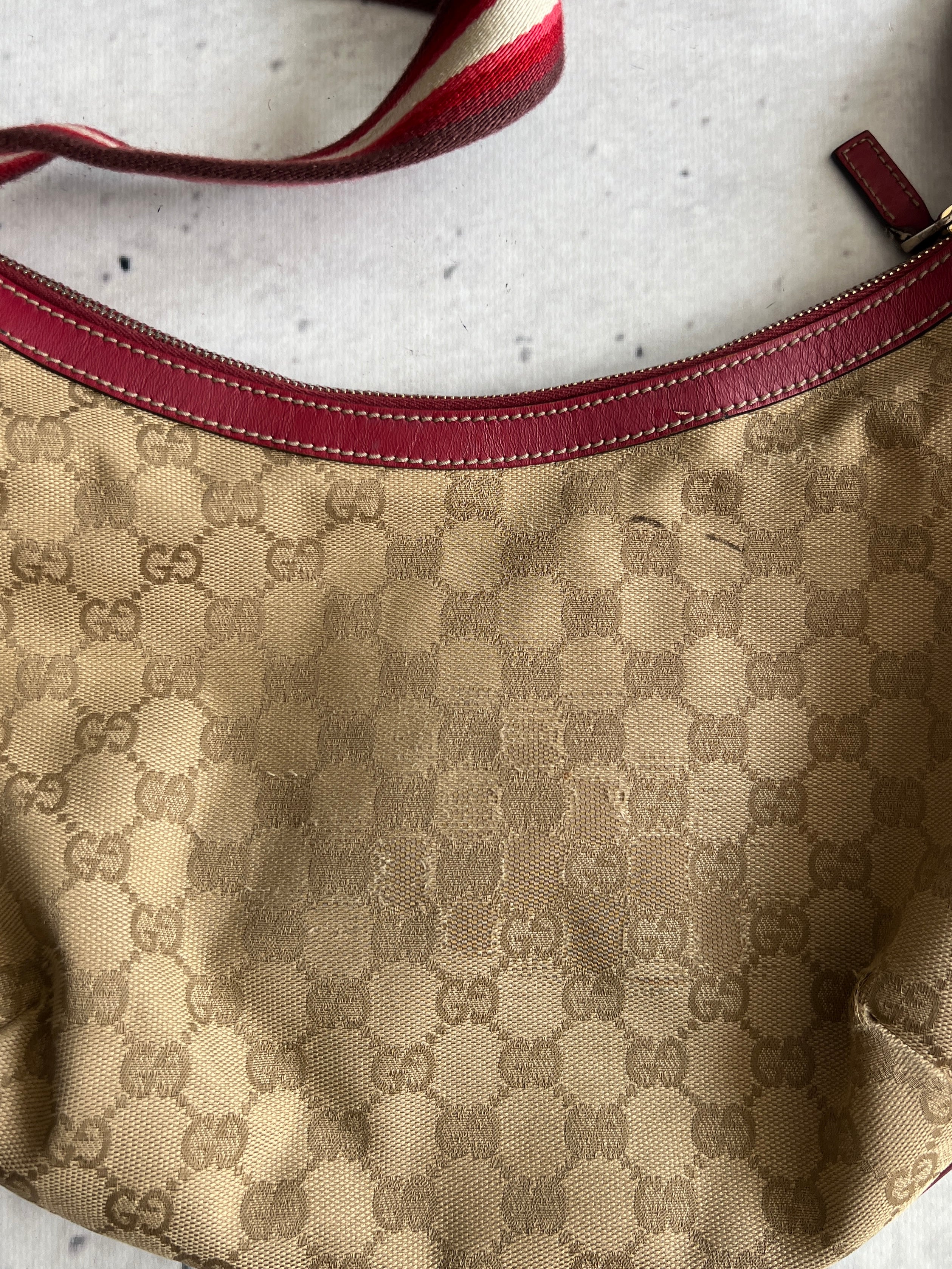 Vintage Gucci GG Canvas Sherry Shoulder / Crossbody Bag (One Size)
