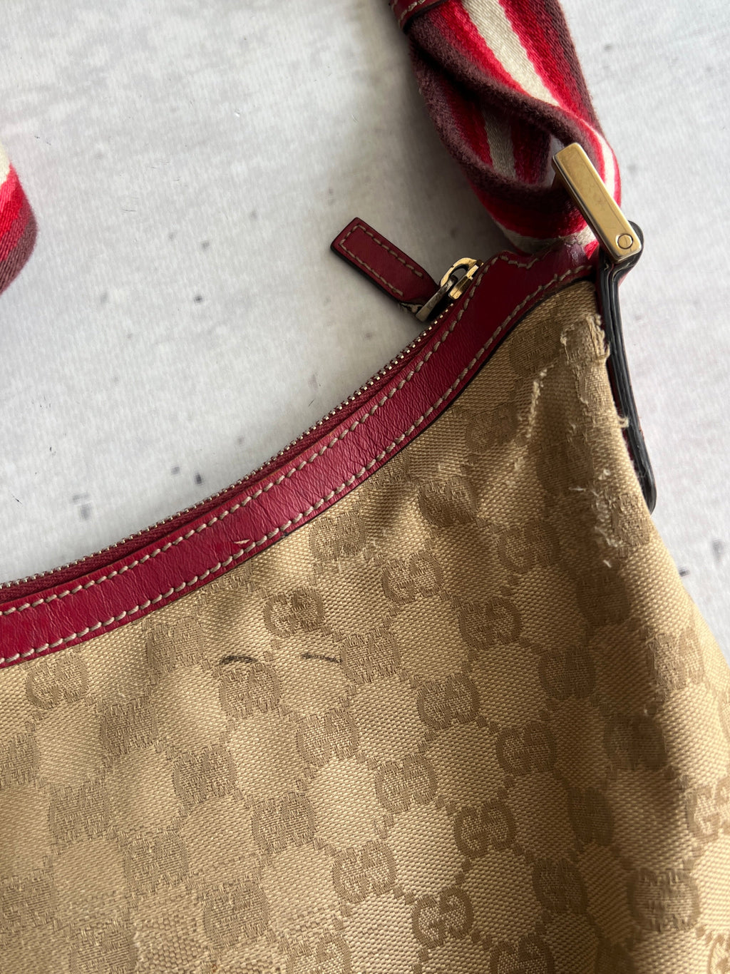 Vintage Gucci GG Canvas Sherry Shoulder / Crossbody Bag (One Size)