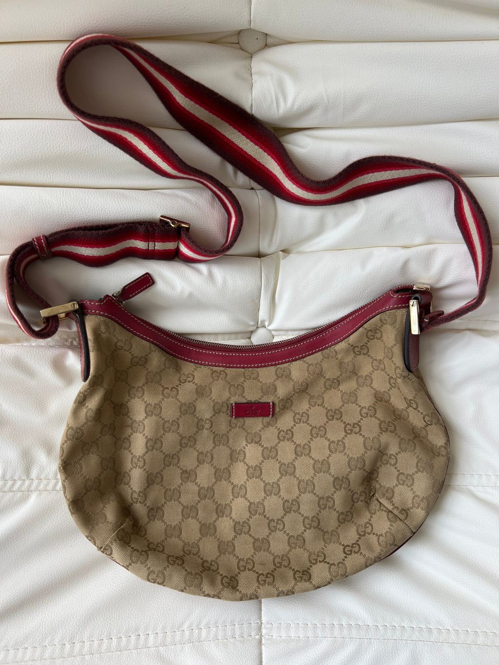 Vintage Gucci GG Canvas Sherry Shoulder / Crossbody Bag (One Size)