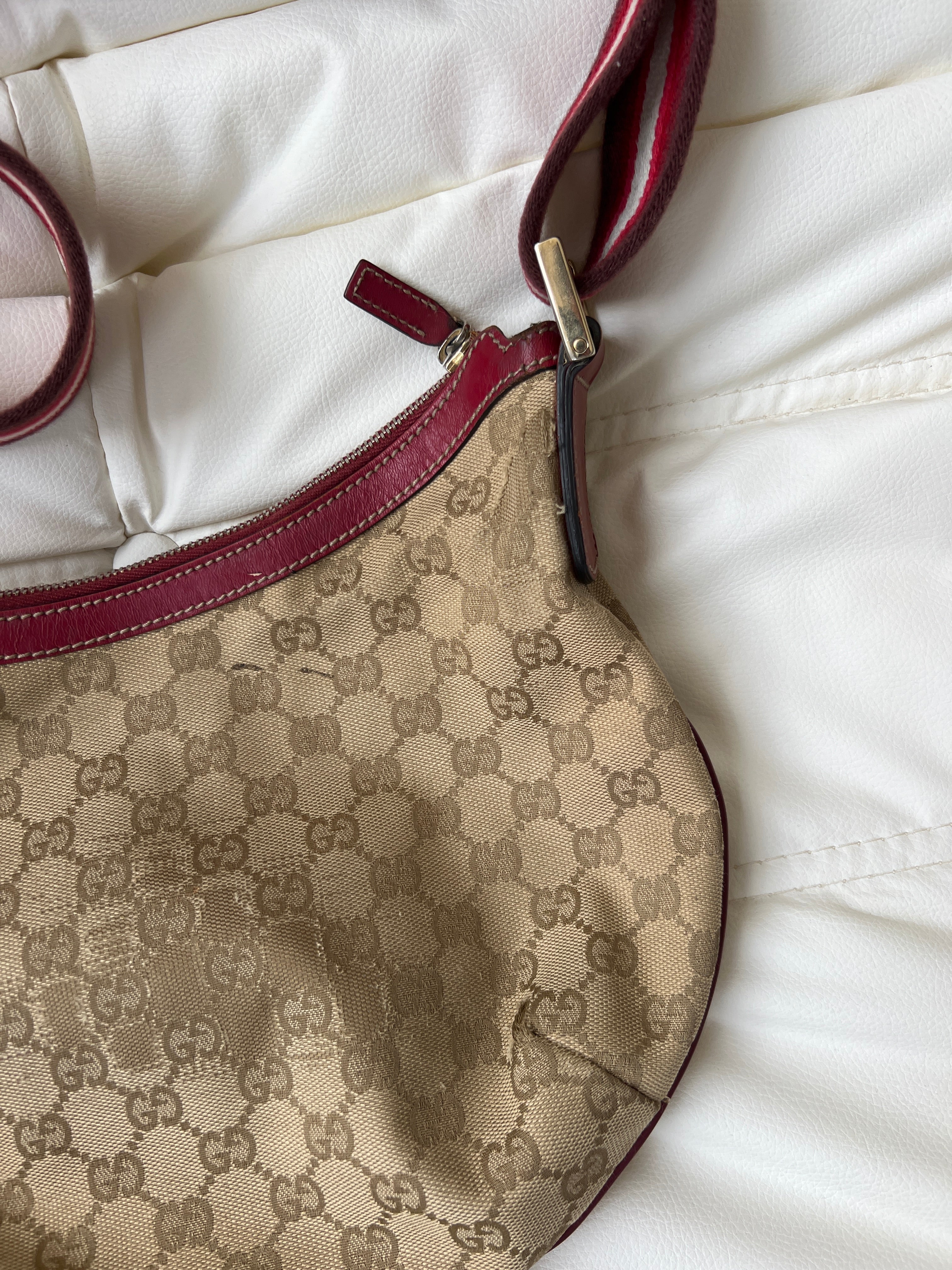 Vintage Gucci GG Canvas Sherry Shoulder / Crossbody Bag (One Size)