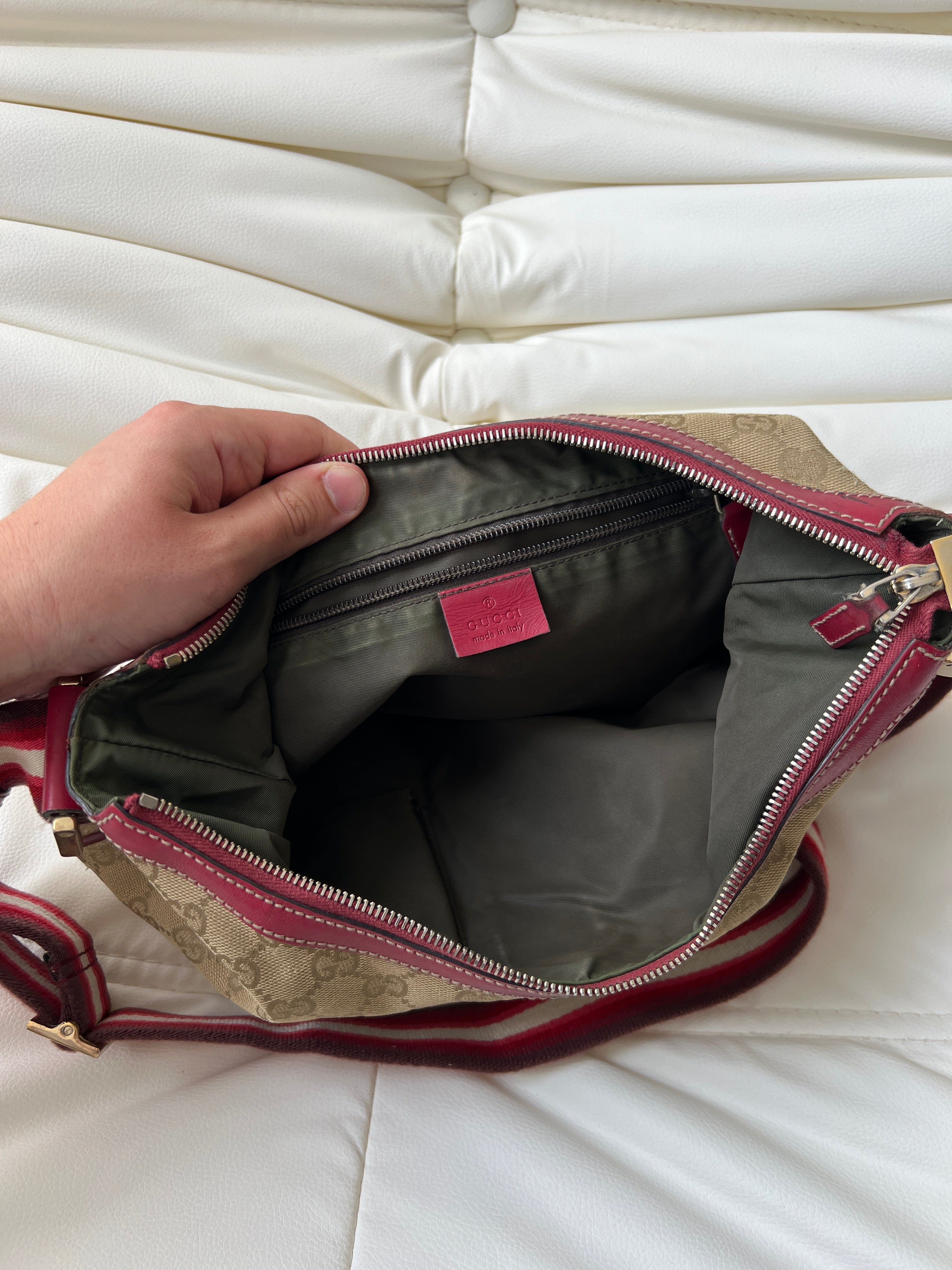 Vintage Gucci GG Canvas Sherry Shoulder / Crossbody Bag (One Size)