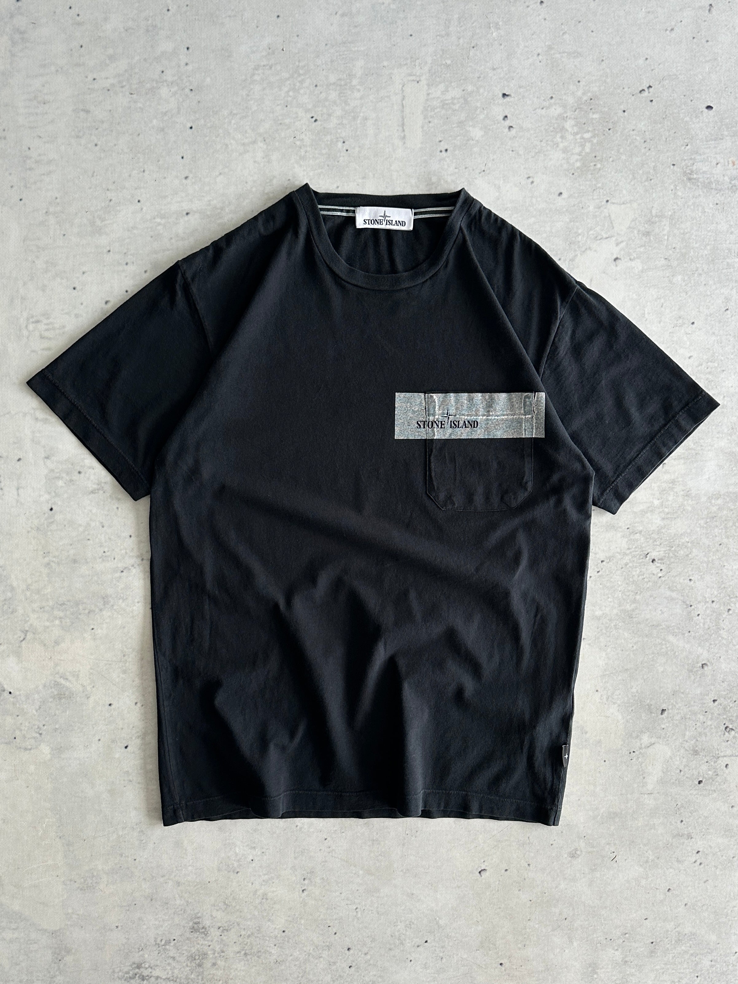 SS/18 Stone Island Spell Out Front Pocket T Shirt (M)