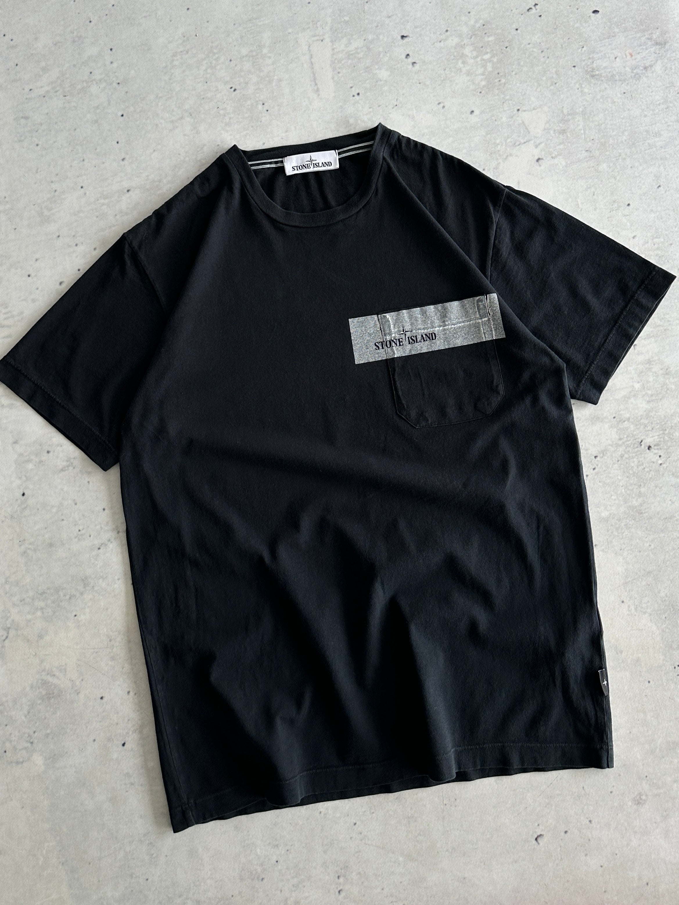 SS/18 Stone Island Spell Out Front Pocket T Shirt (M)