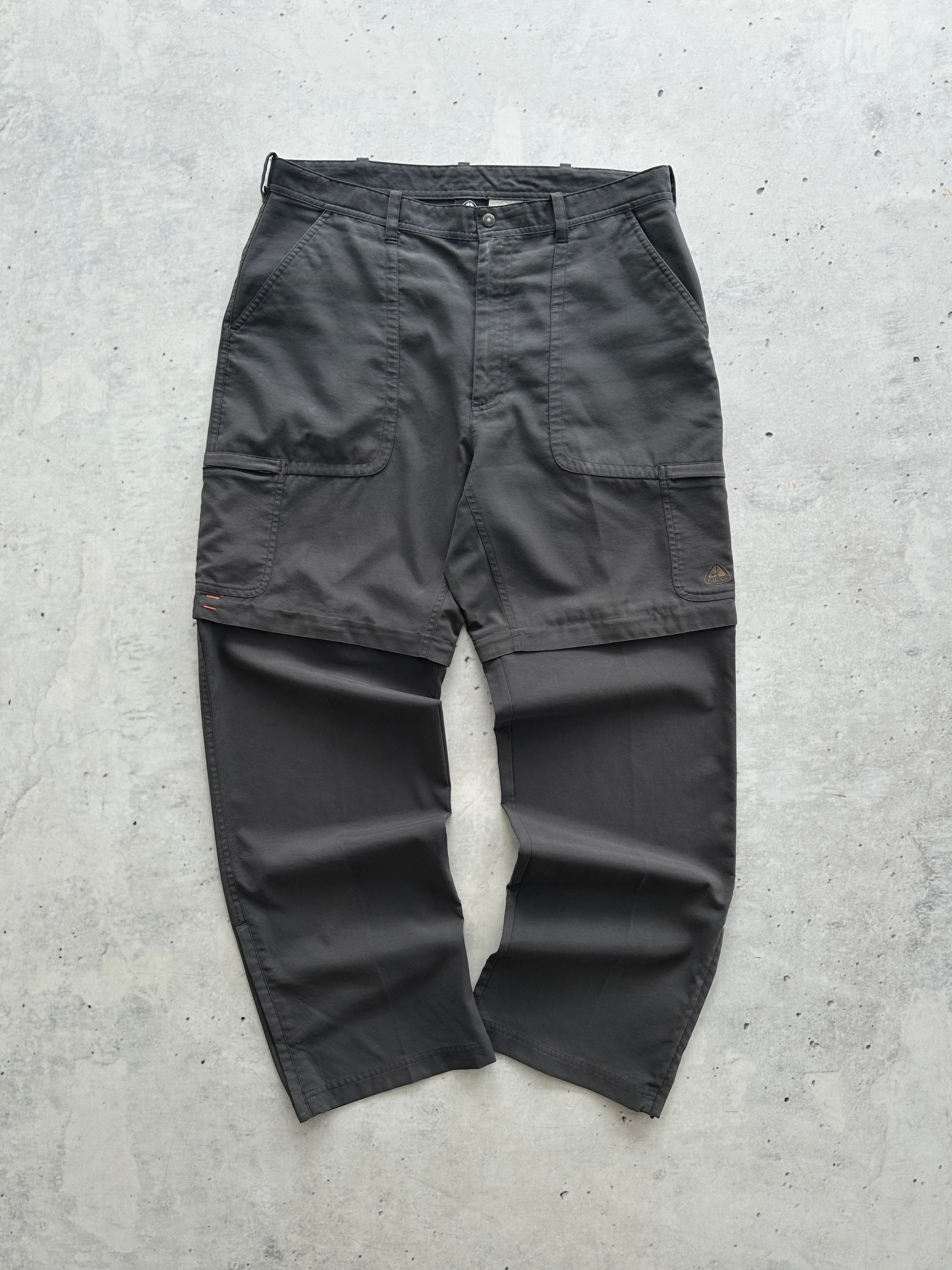 Nike ACG Baggy 2 in 1 Shorts / Pants (W36 x L32)