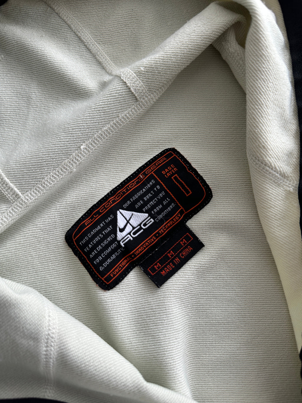 00's Nike ACG Asymmetrical Zip Ninja Hoodie (M)