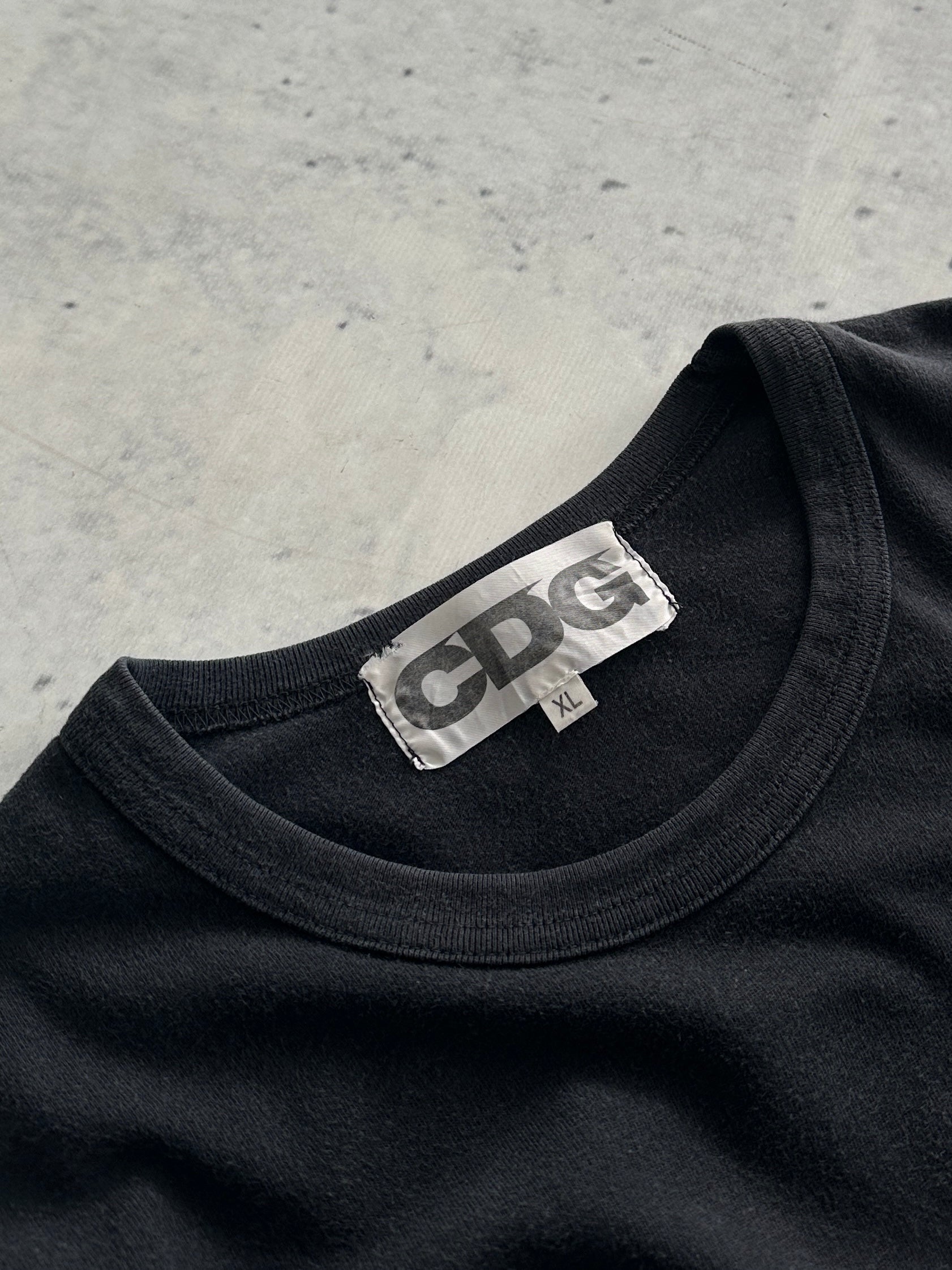 Comme des Garçons CDG T Shirt (L)