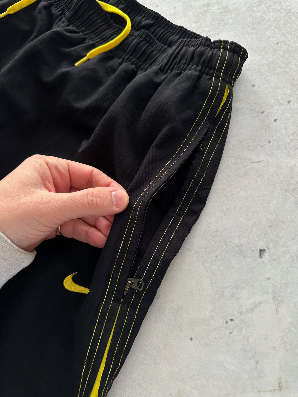 00's Nike Borussia Dortmund Total 90 Baggy Track Pants (XL)