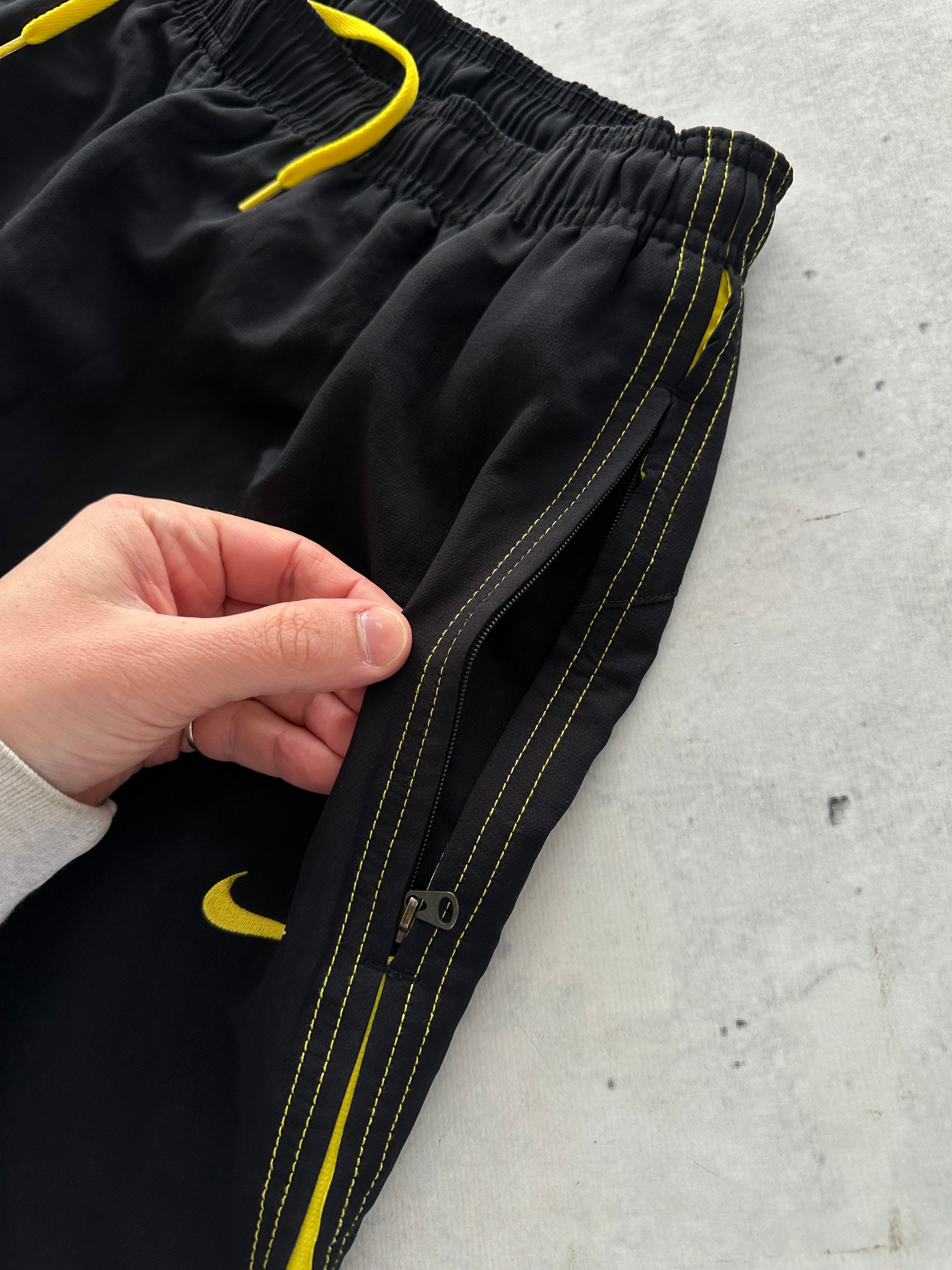 00's Nike Borussia Dortmund Total 90 Baggy Track Pants (XL)