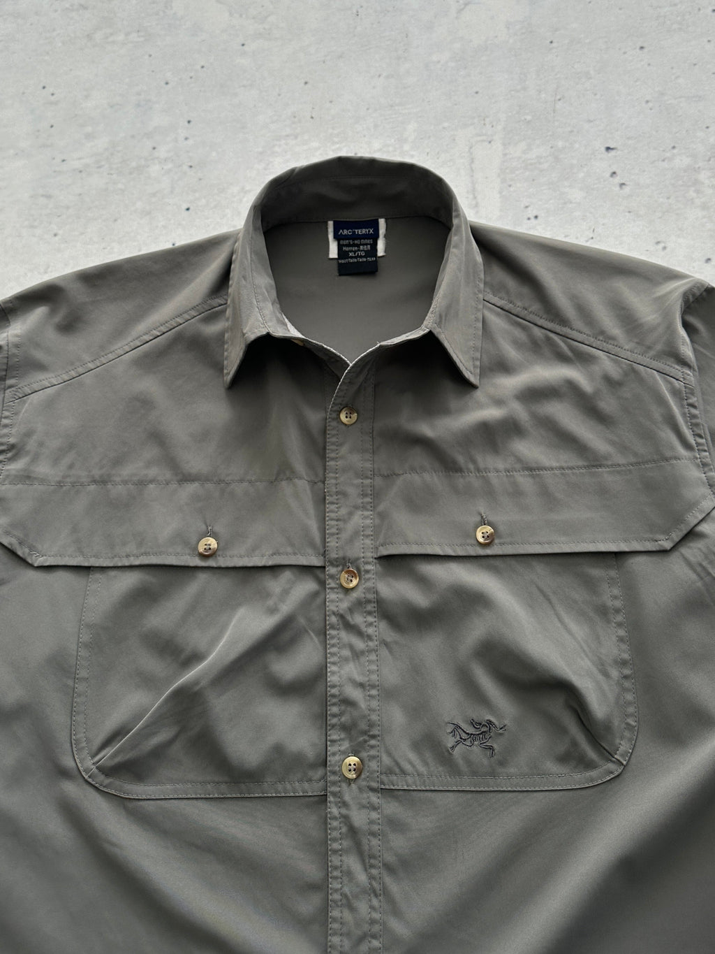 90's Arc'teryx embroidered logo Long Sleeve Shirt (XL)