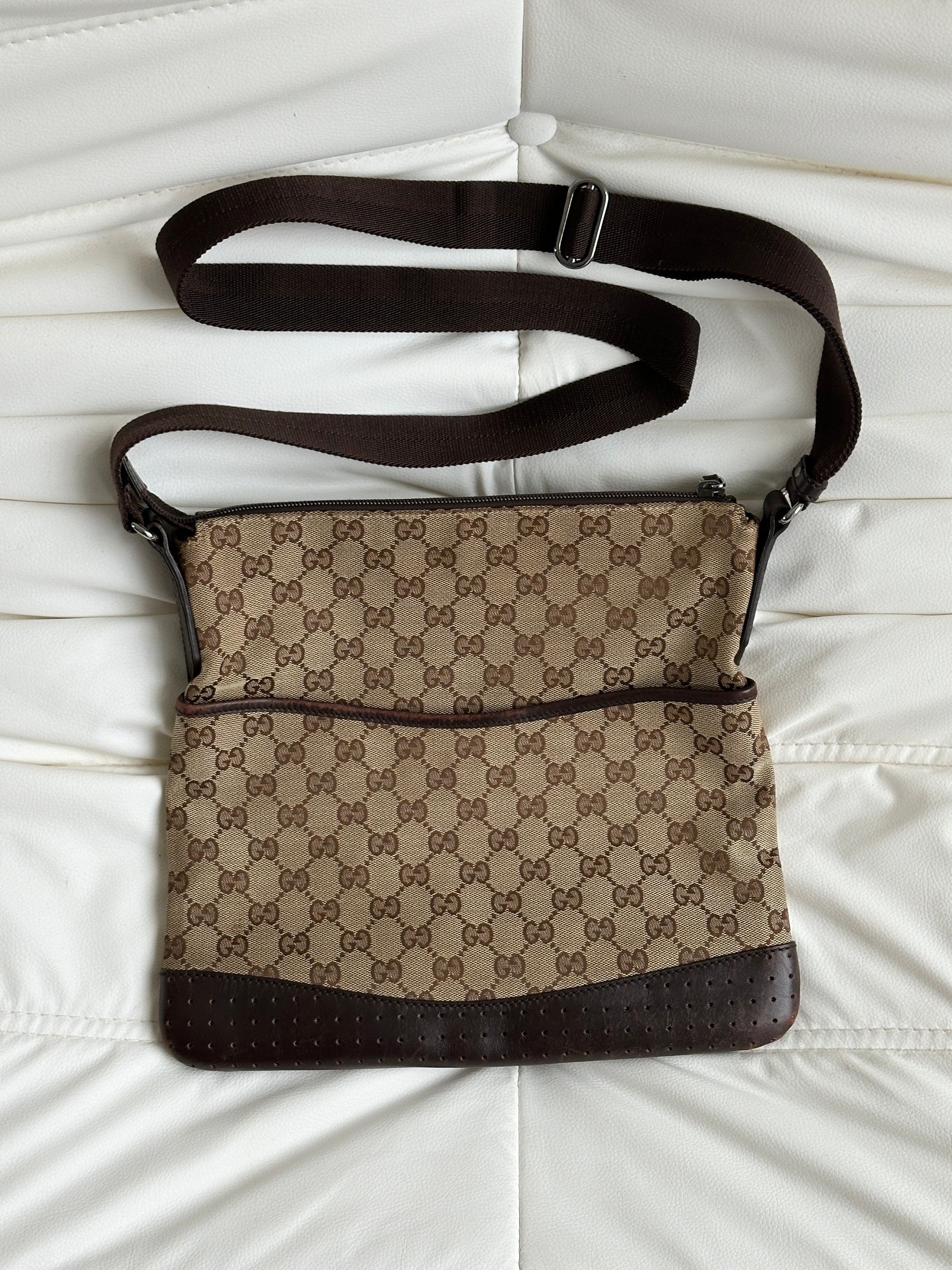 Vintage Gucci GG Canvas Shoulder / Crossbody Bag (One Size)