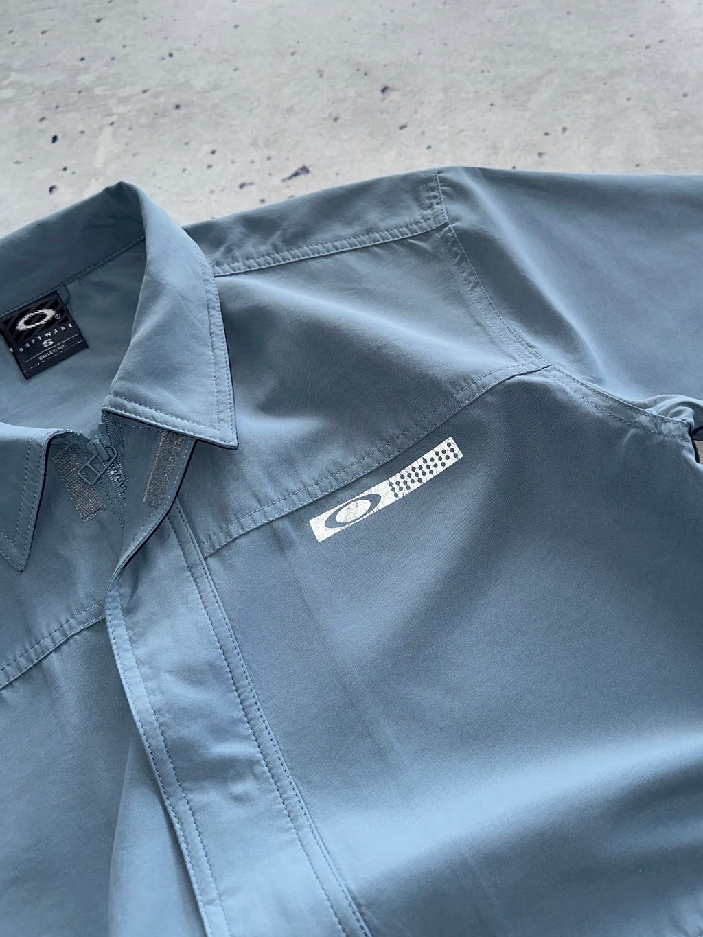 00's Oakley software reflective Utility tech Zip Up Shirt (S)