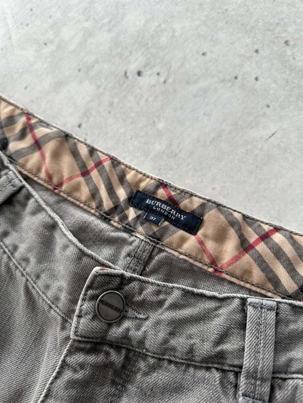 00's Burberry Straight Fit Denim Jeans (W36 x L34)