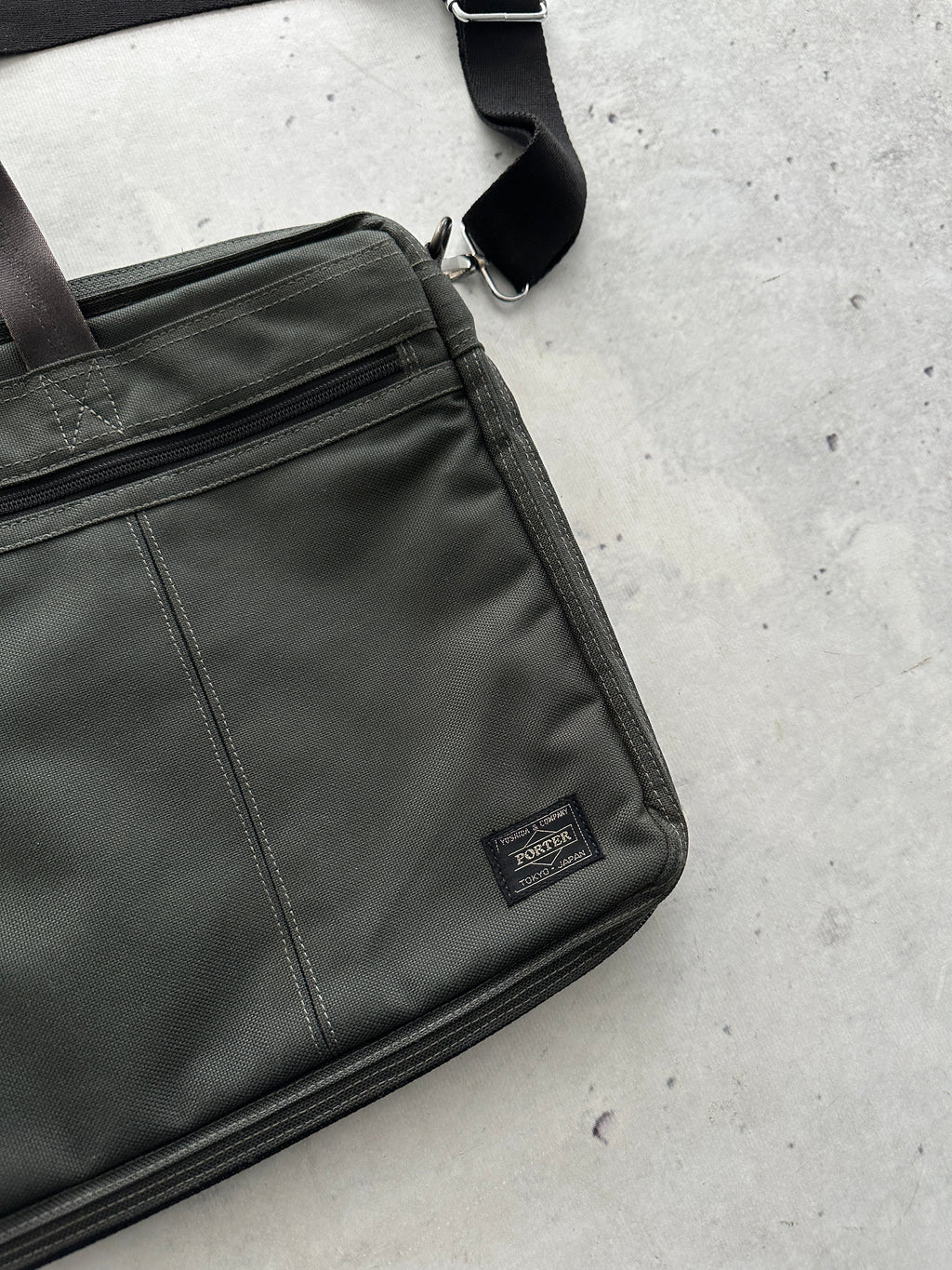 Porter Yoshida & Co. Extendable 2 Way Crossbody / Laptop Bag (One Size)