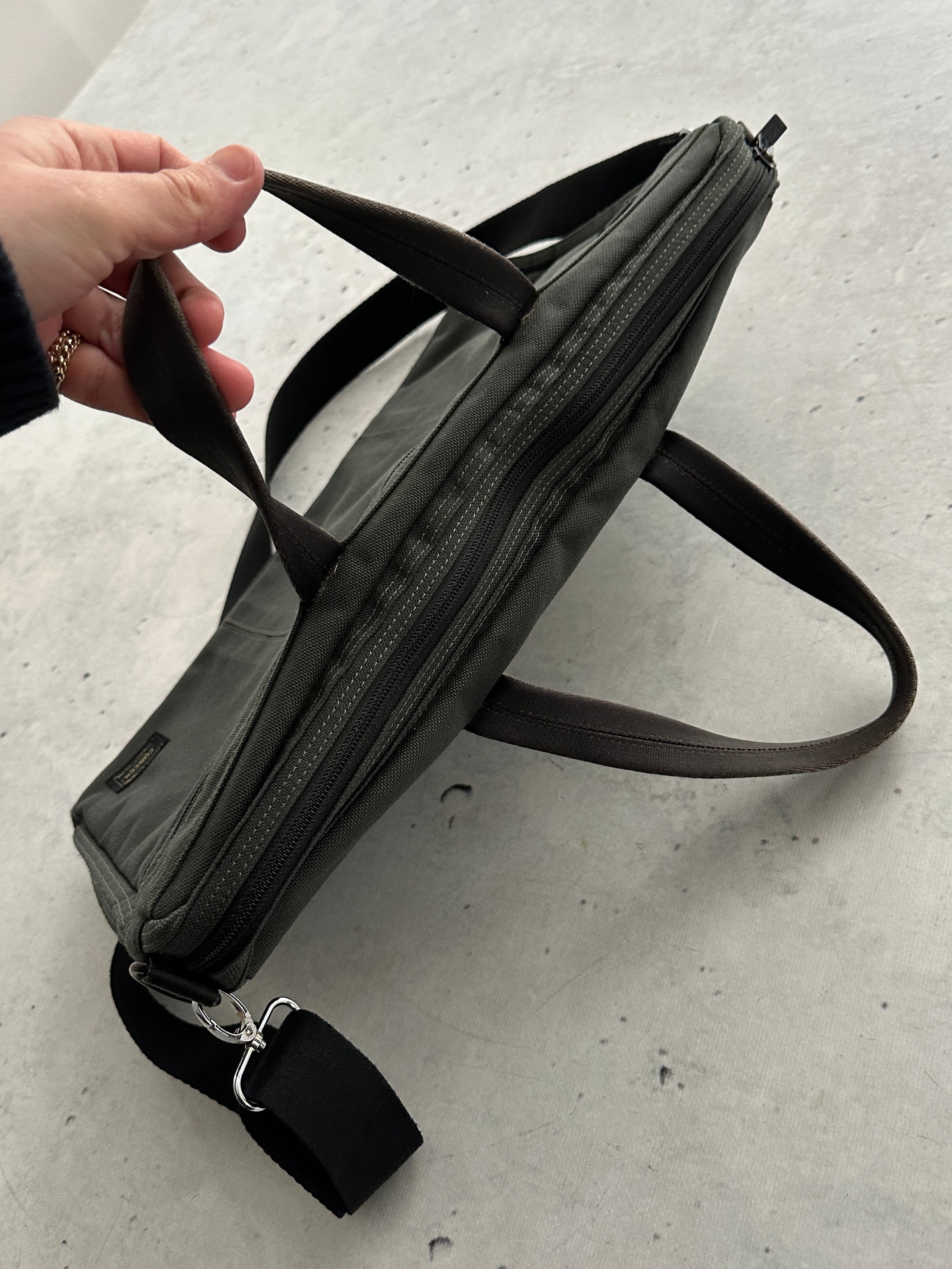 Porter Yoshida & Co. Extendable 2 Way Crossbody / Laptop Bag (One Size)