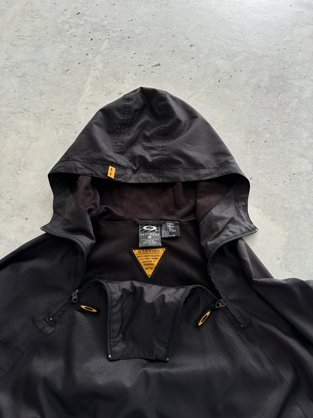 00's Oakley Asymmetrical Zip Pullover Windbreaker Jacket (M)