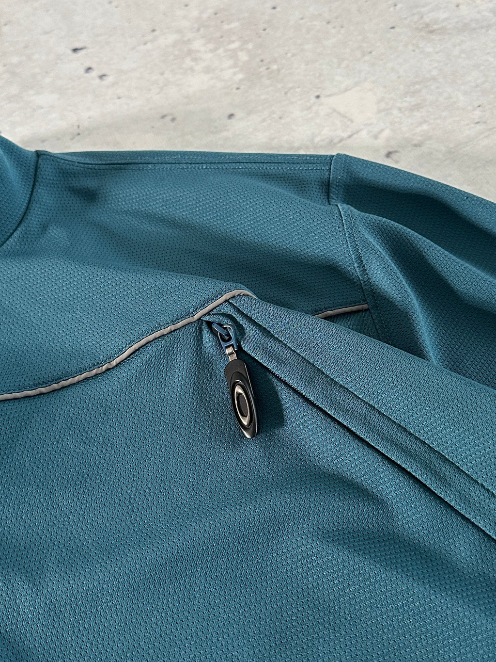 90's Oakley Multi Zip Pullover Long Sleeve (L)