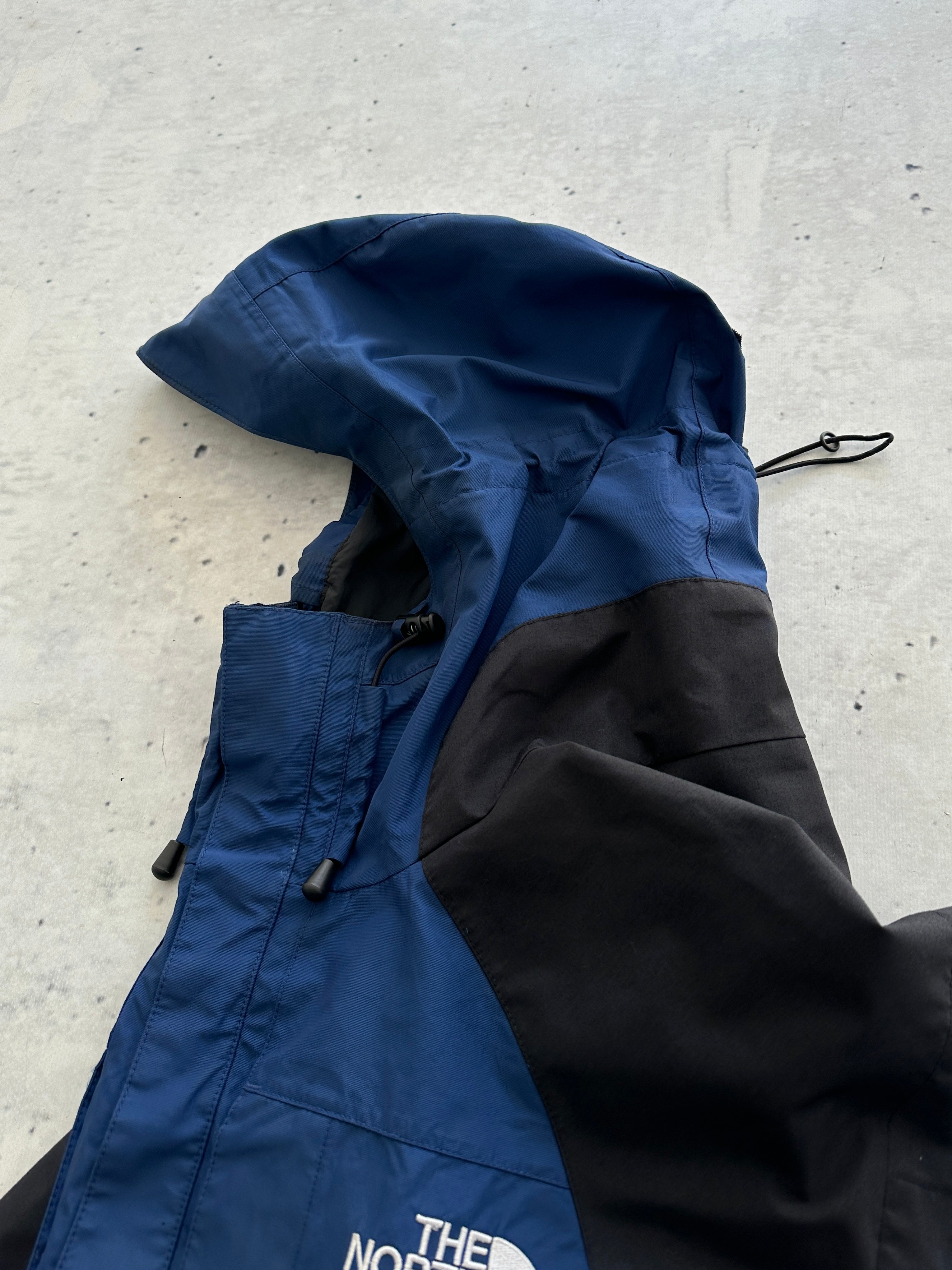 The North Face Summit Series Gore-Tex XCR Hooded Jacket (XL)